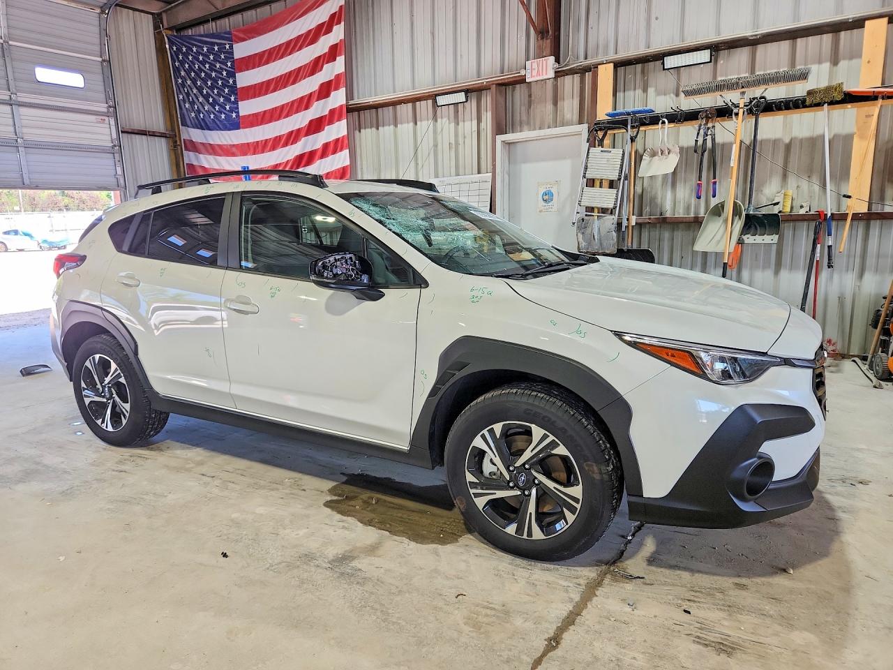2025 Subaru Crosstrek Premium White vin: JF2GUHDC9S8231457