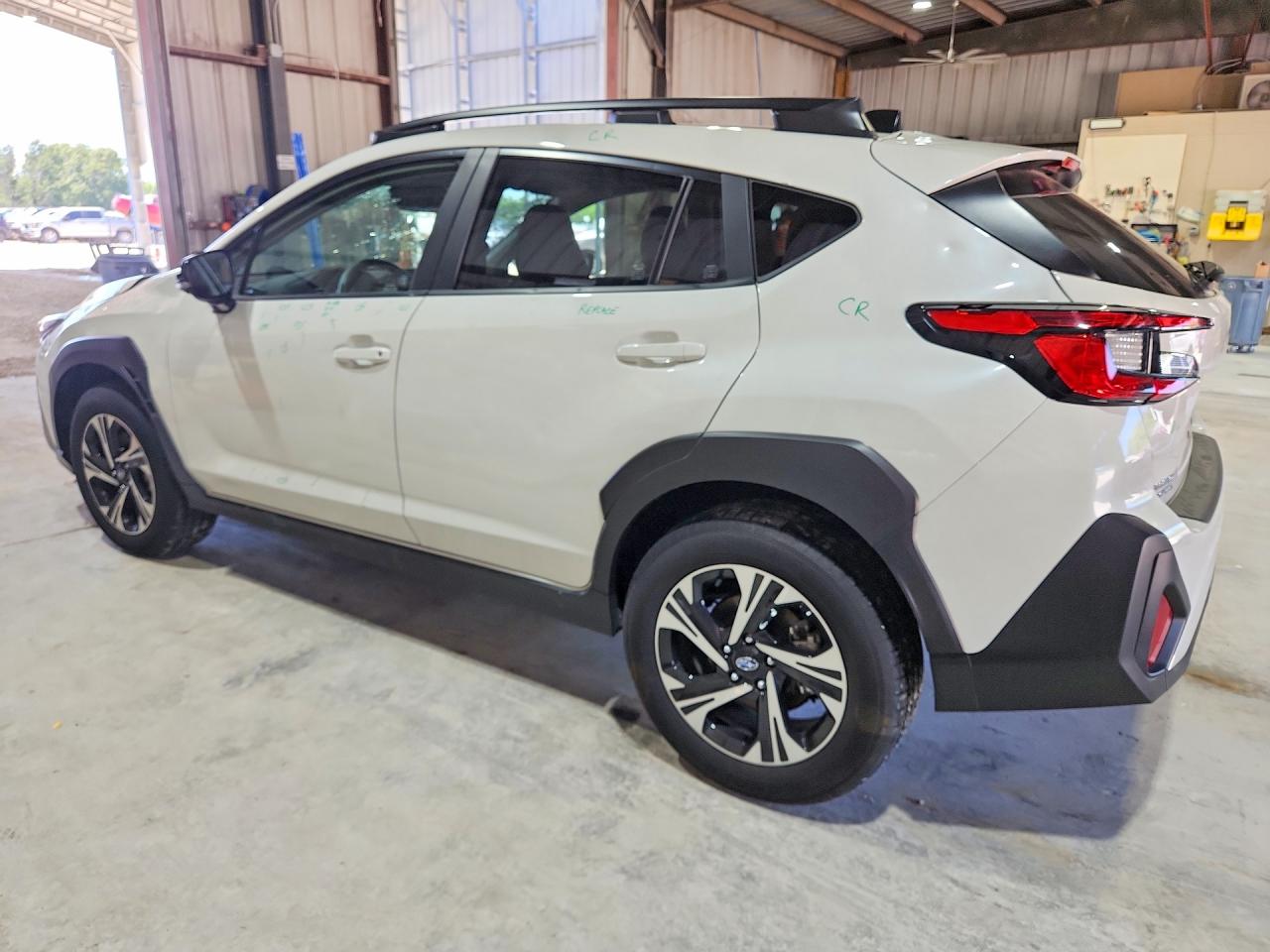 2025 Subaru Crosstrek Premium White vin: JF2GUHDC9S8231457