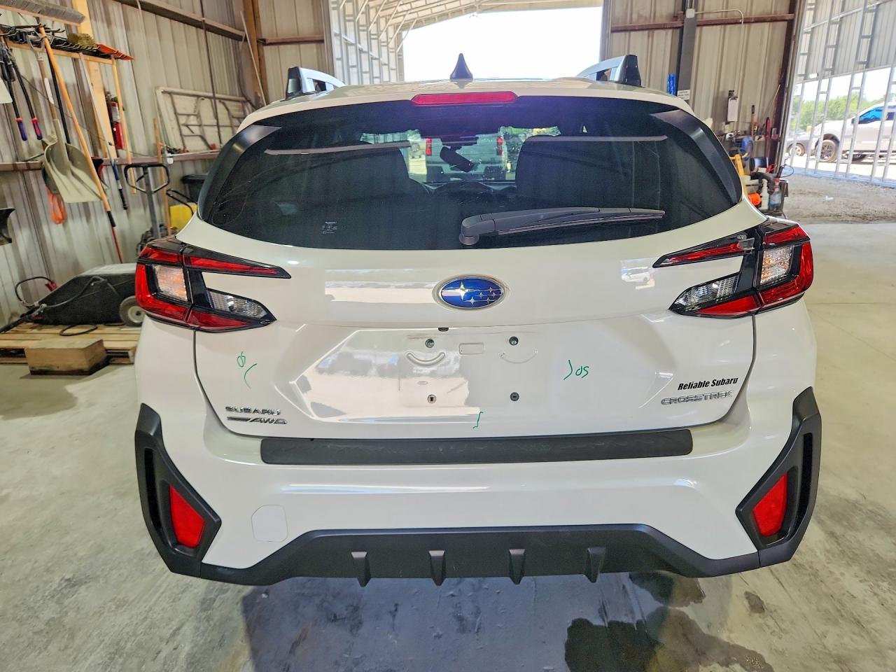 2025 Subaru Crosstrek Premium White vin: JF2GUHDC9S8231457