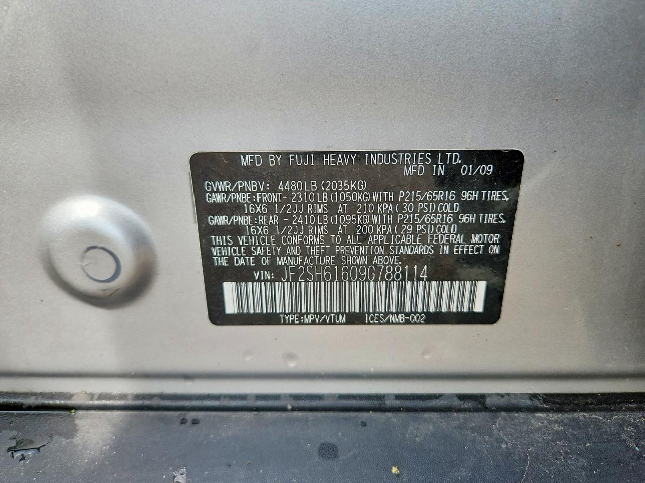 2009 Subaru Forester 2.5x Silver vin: JF2SH61609G788114
