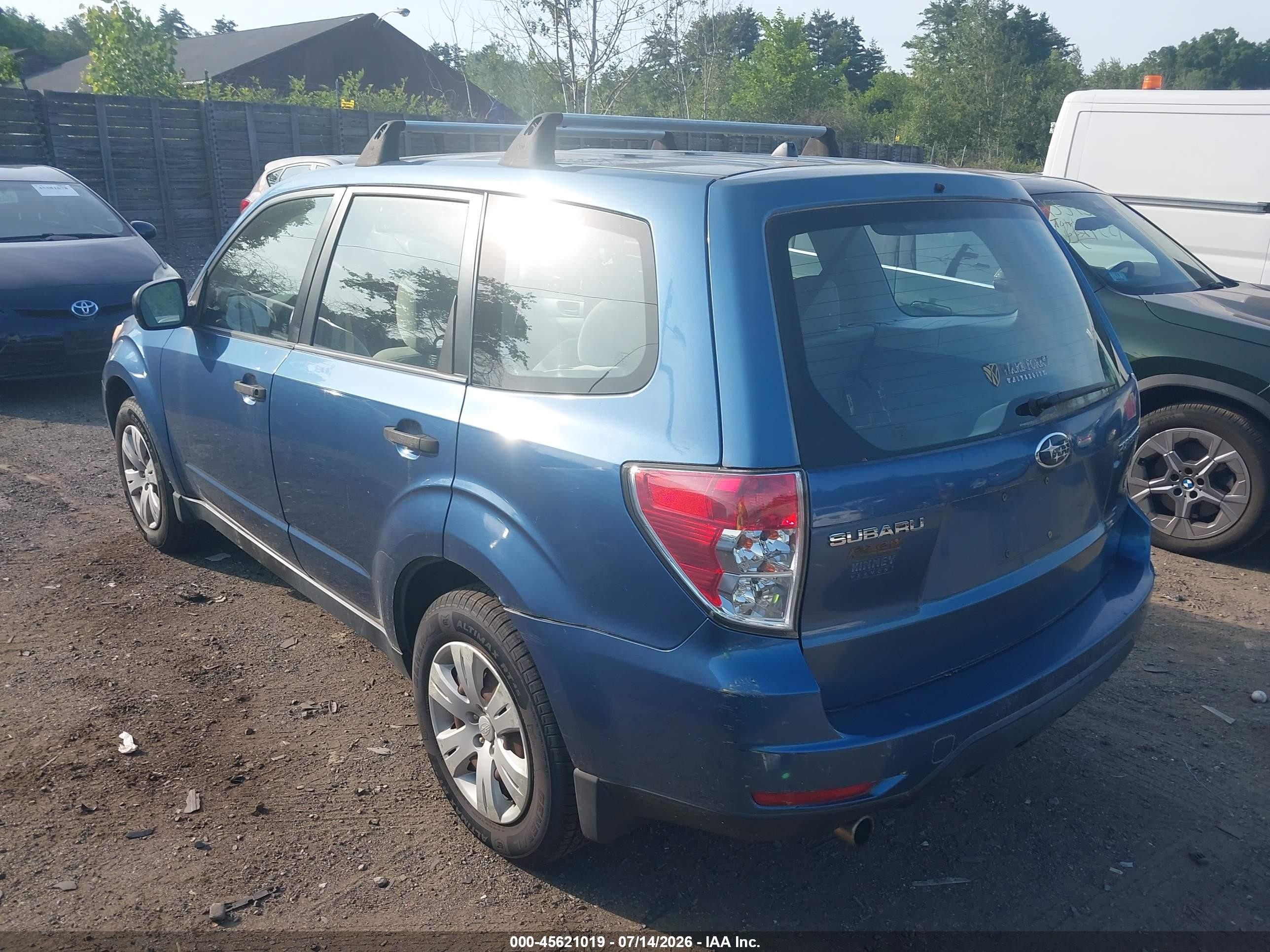 2009 Subaru Forester 2.5x Blue vin: JF2SH61609H737013