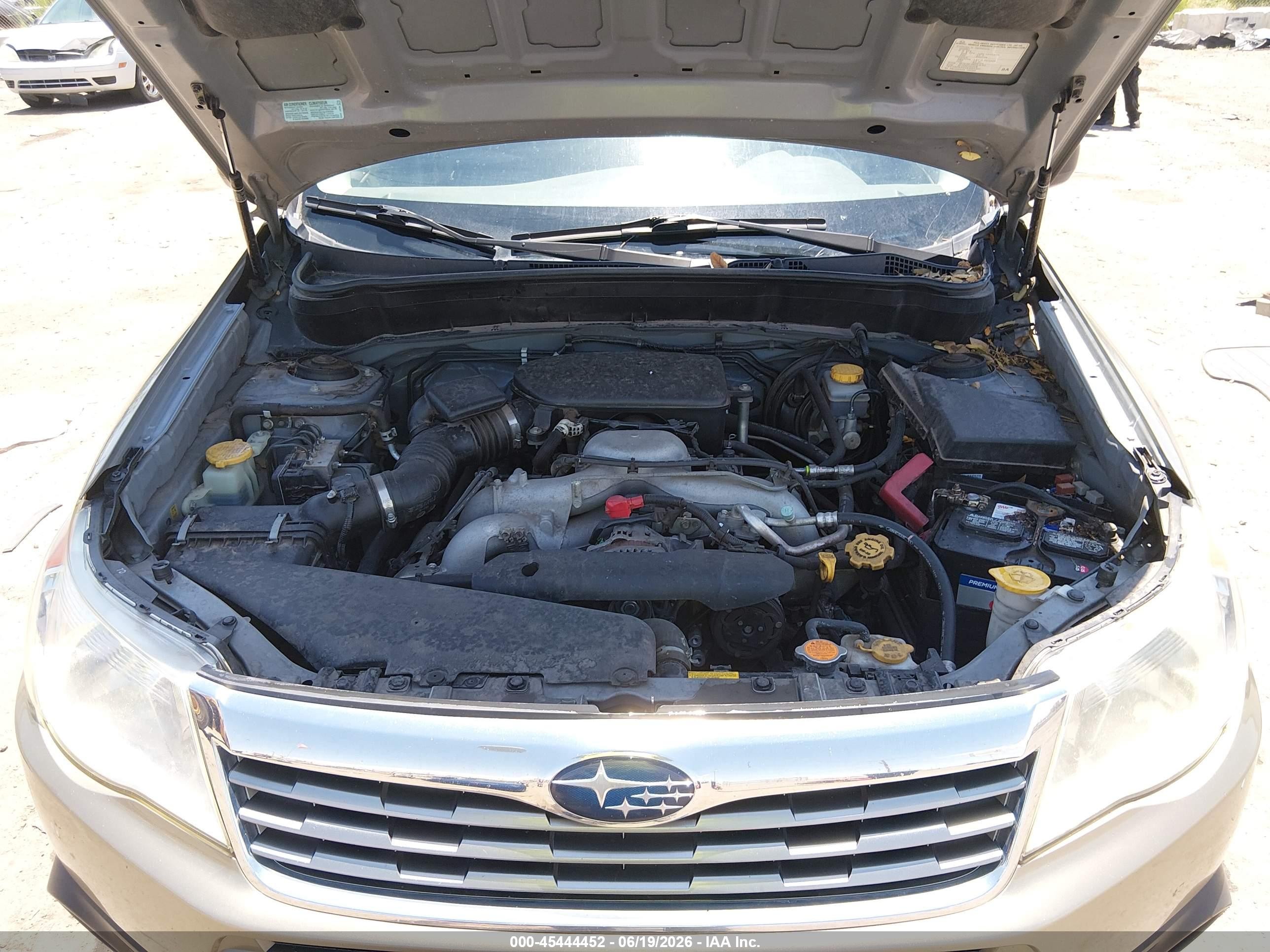 2009 Subaru Forester 2.5x Gold vin: JF2SH61609H755723