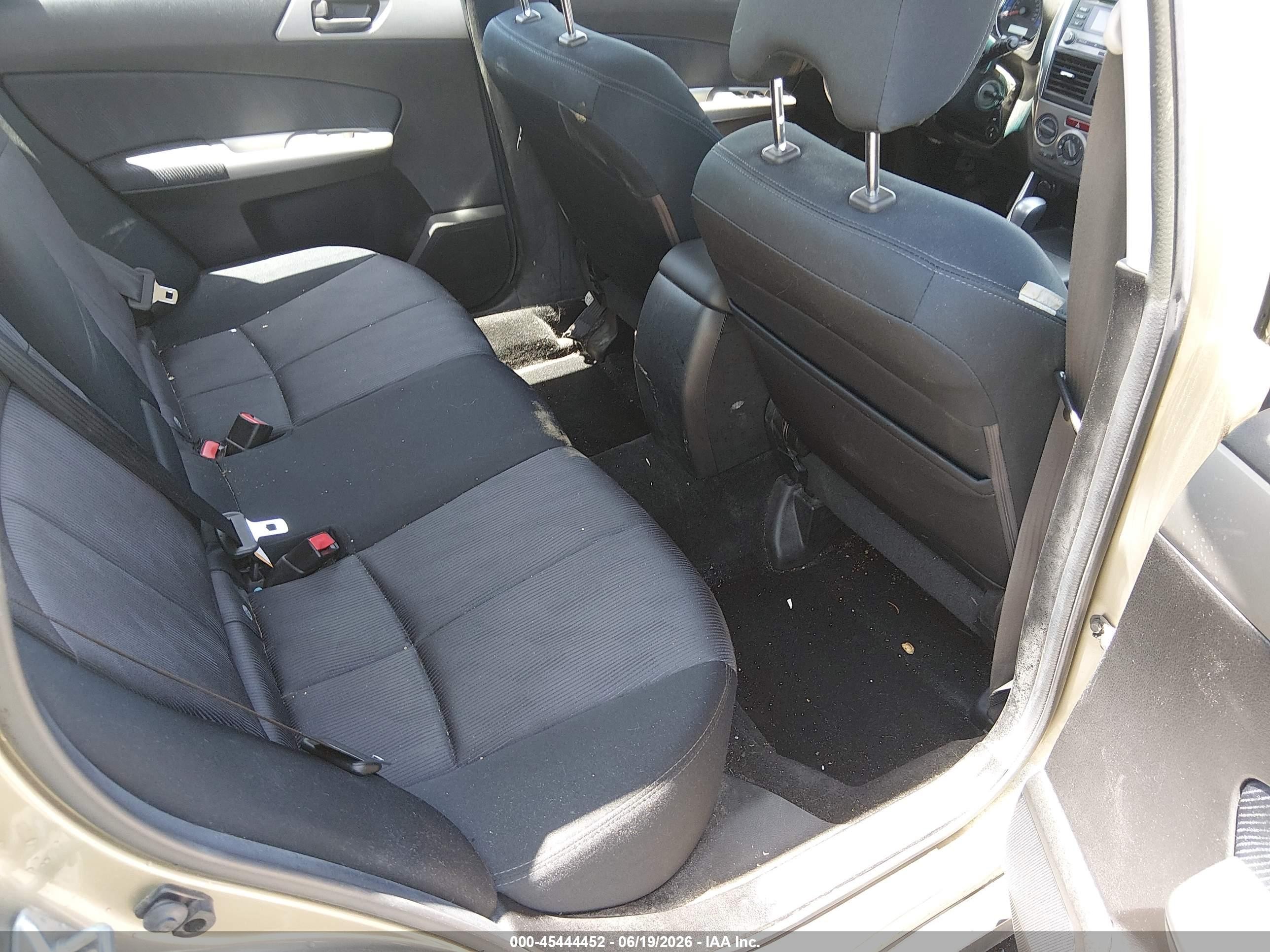 2009 Subaru Forester 2.5x Gold vin: JF2SH61609H755723