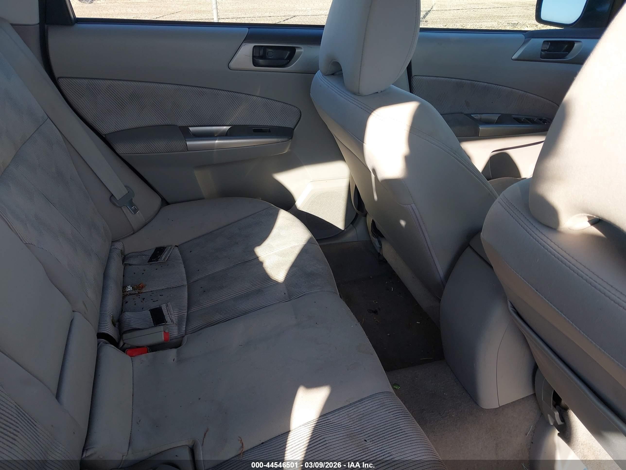 2009 Subaru Forester 2.5x Серый vin: JF2SH61609H773820