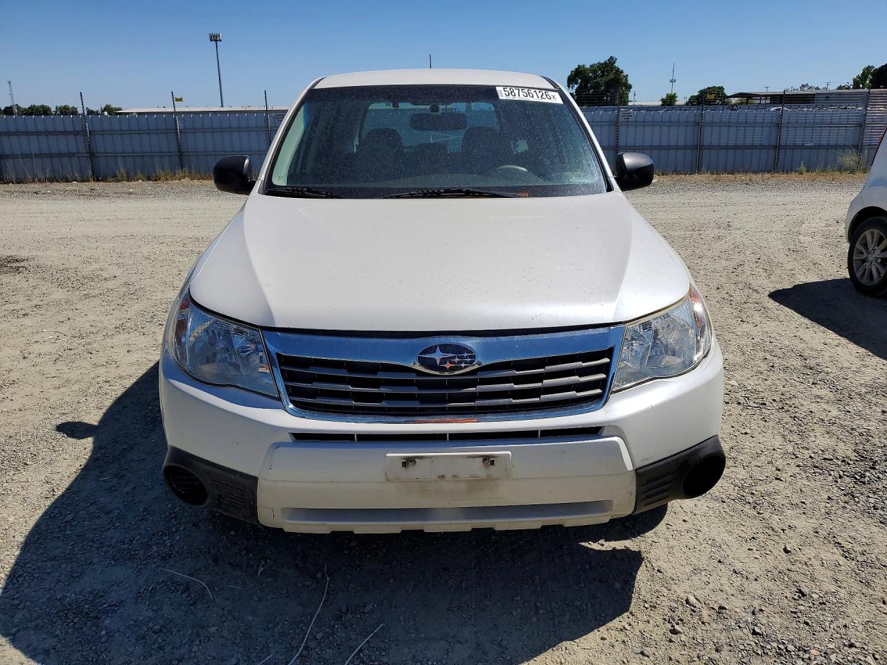 2009 Subaru Forester 2.5x White vin: JF2SH61609H777348