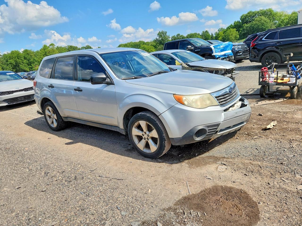 2009 Subaru Forester 2.5x Silver vin: JF2SH61609H783795
