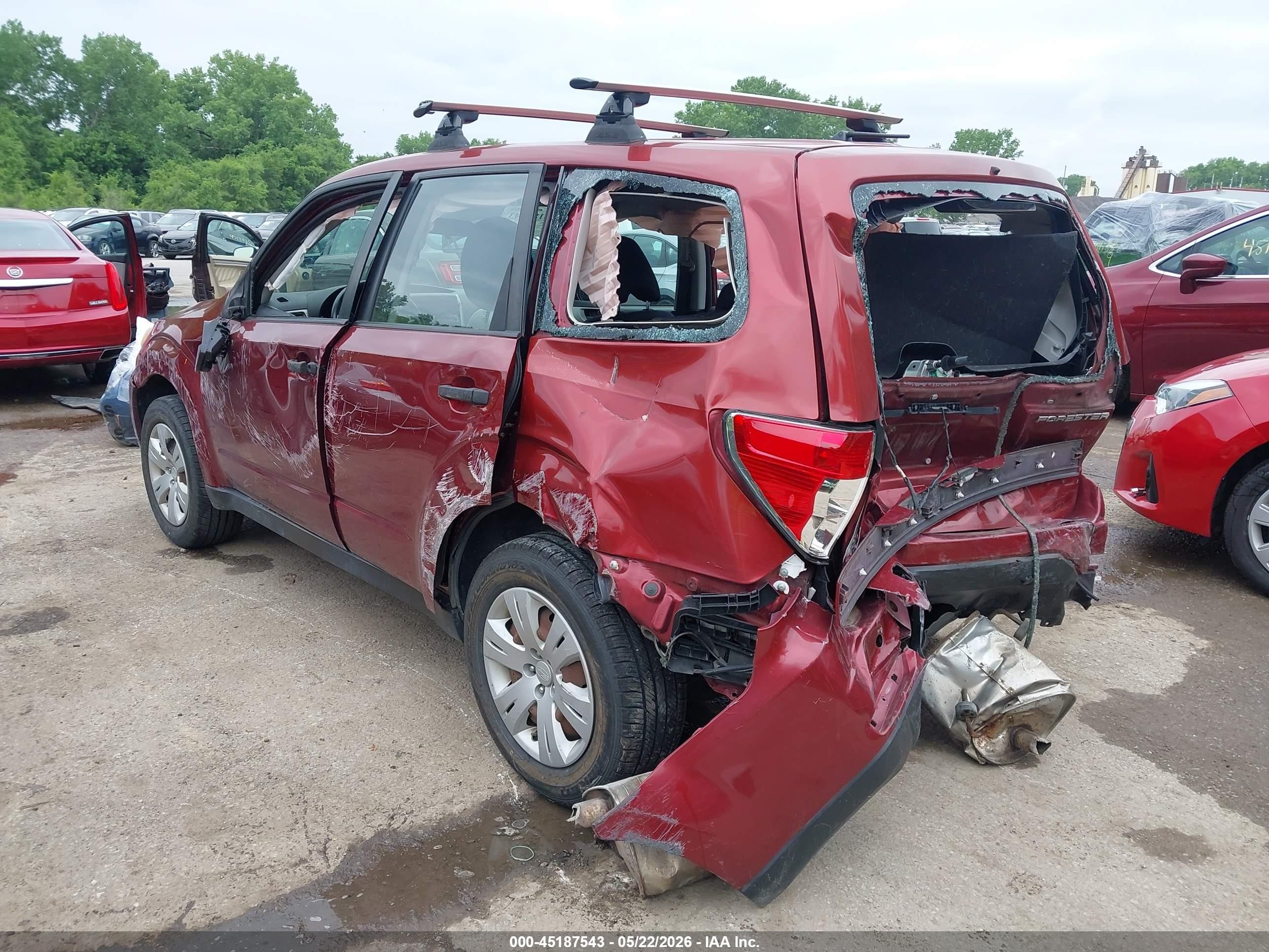 2009 Subaru Forester 2.5x Red vin: JF2SH61619H791727