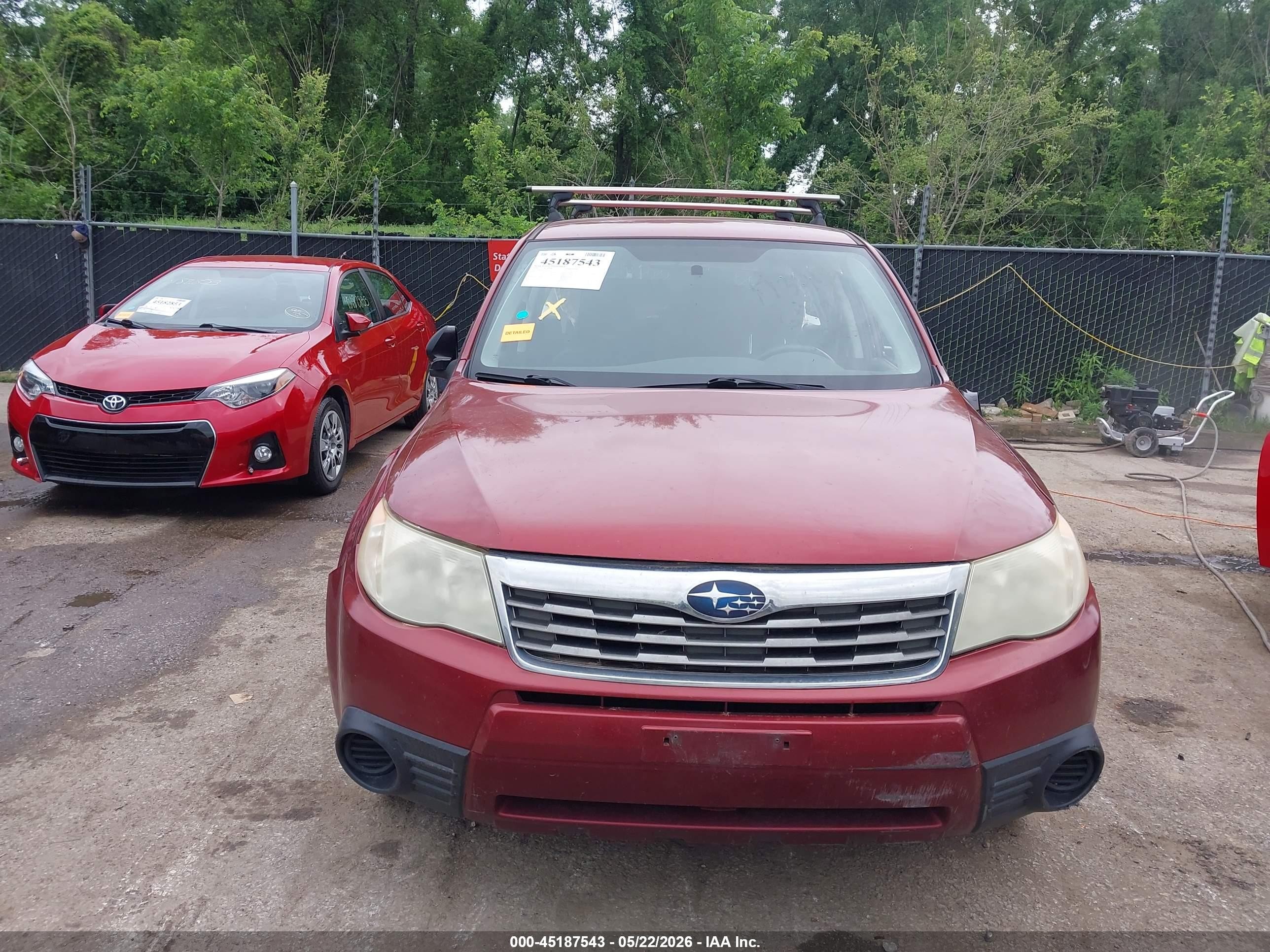 2009 Subaru Forester 2.5x Red vin: JF2SH61619H791727