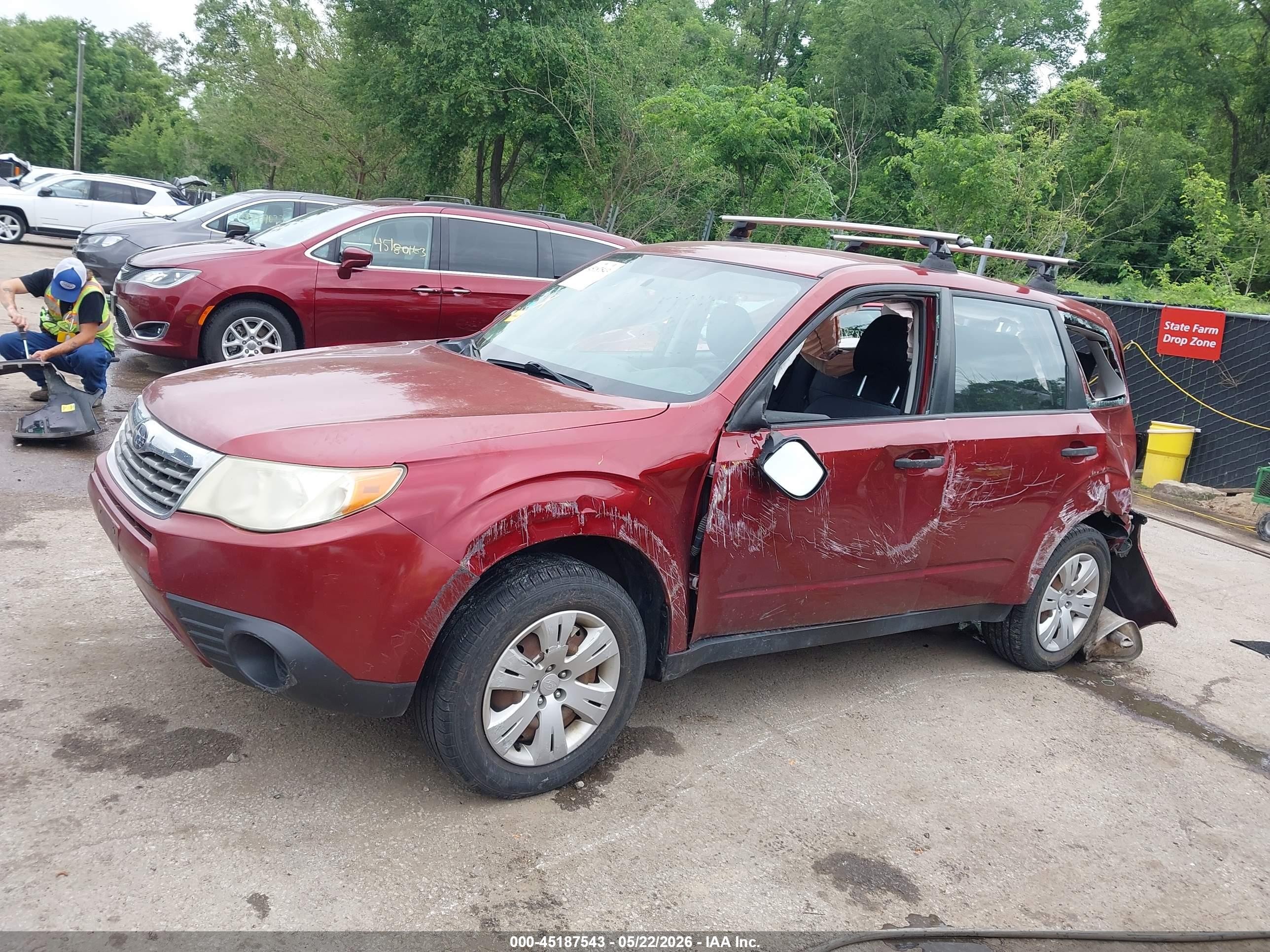 2009 Subaru Forester 2.5x Red vin: JF2SH61619H791727