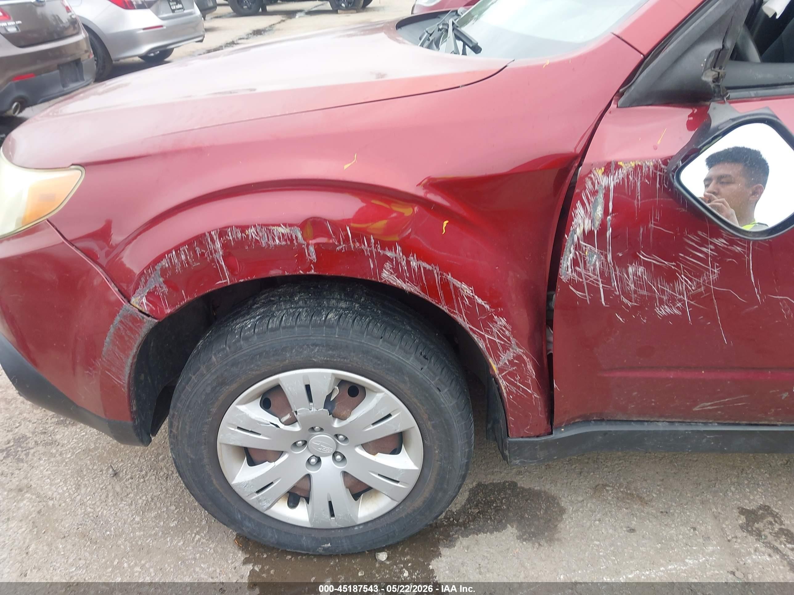 2009 Subaru Forester 2.5x Red vin: JF2SH61619H791727