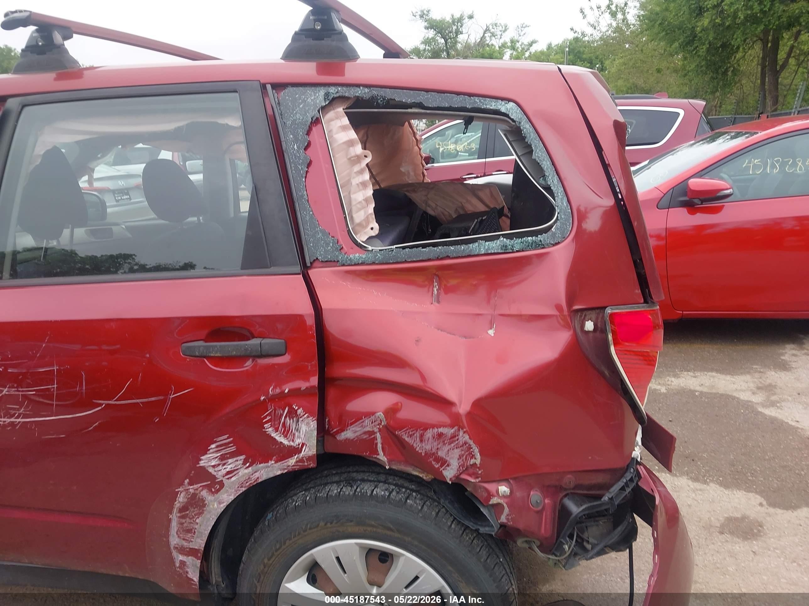 2009 Subaru Forester 2.5x Red vin: JF2SH61619H791727