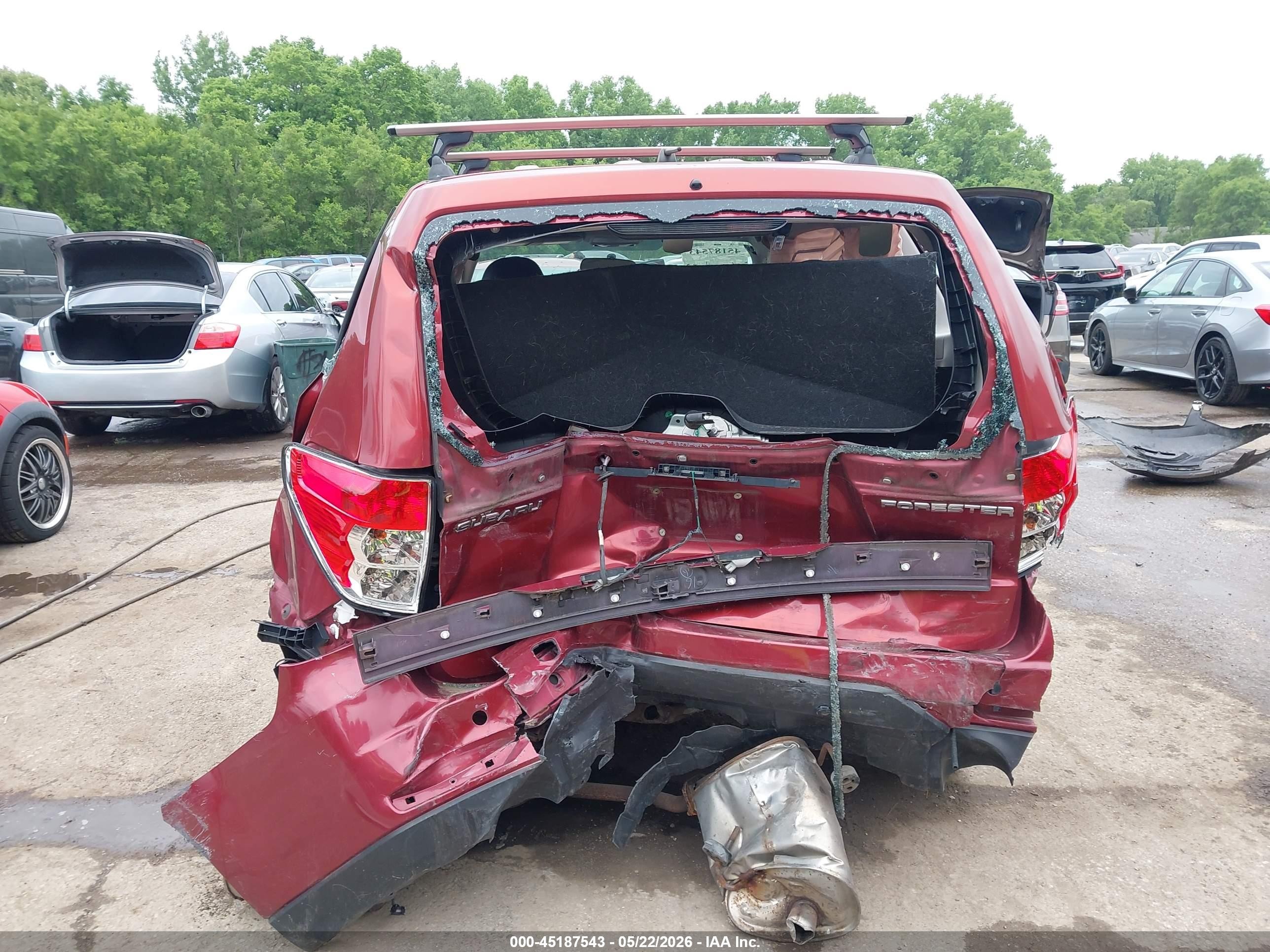 2009 Subaru Forester 2.5x Red vin: JF2SH61619H791727