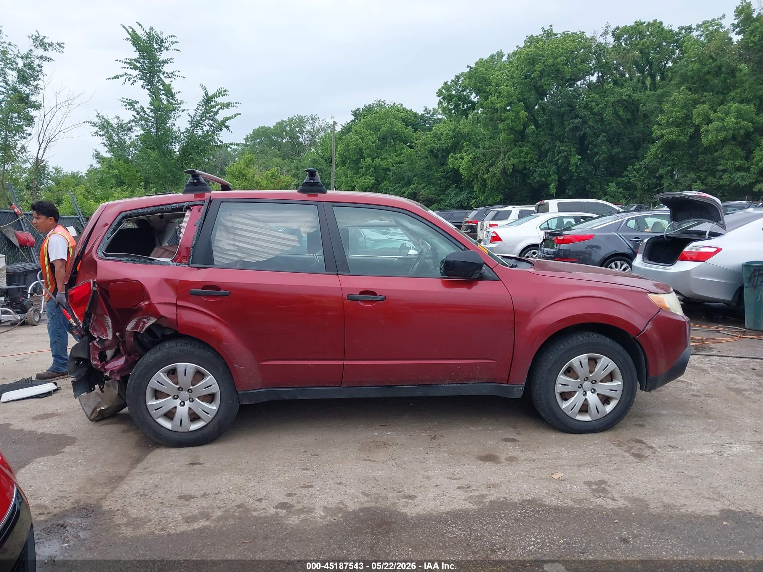 2009 Subaru Forester 2.5x Red vin: JF2SH61619H791727