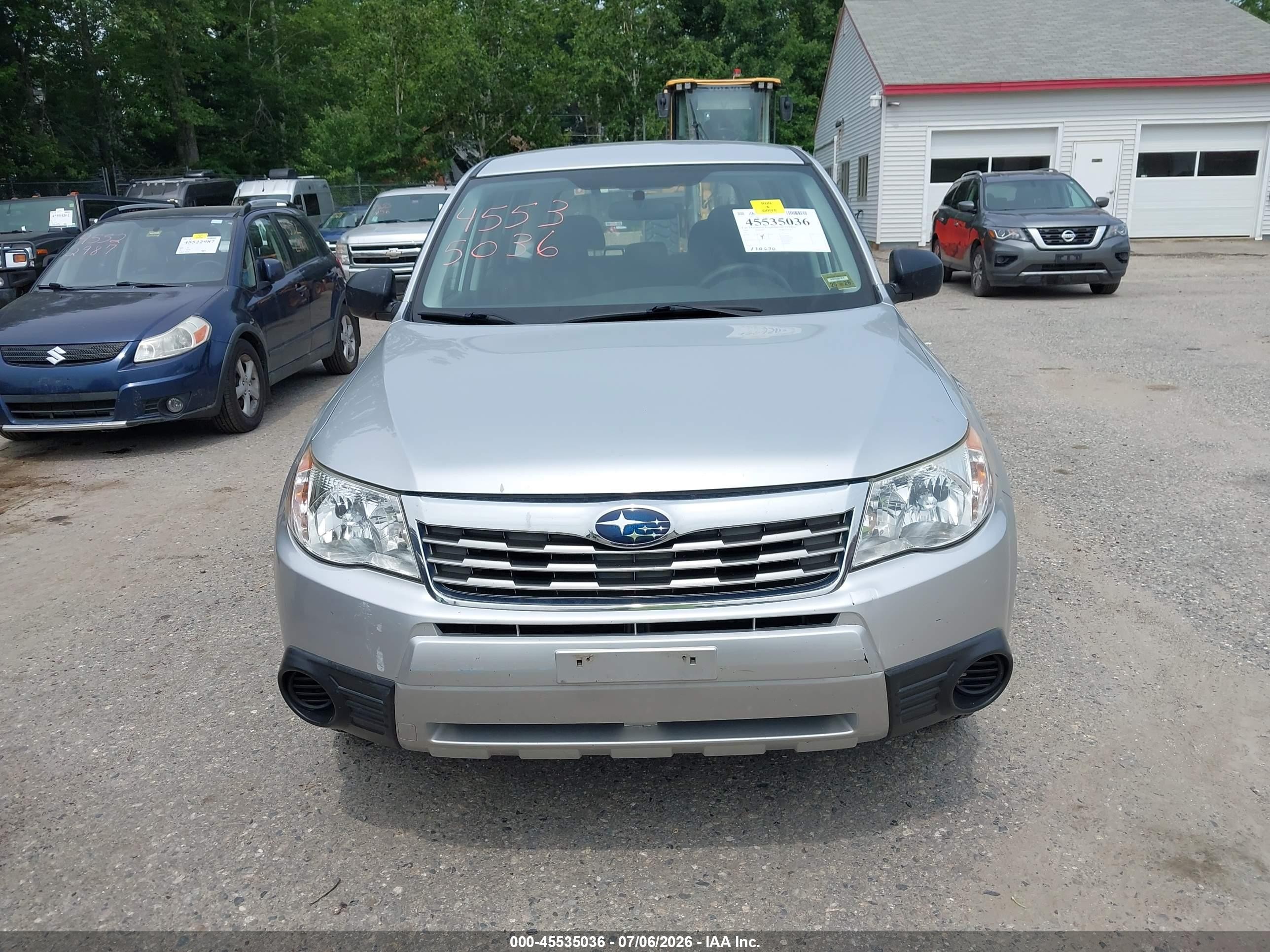 2009 Subaru Forester 2.5x Silver vin: JF2SH61619H792635