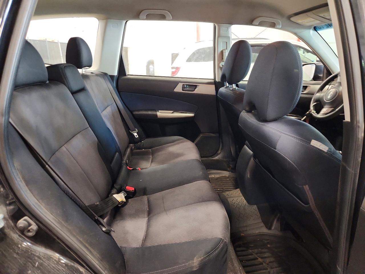 2009 Subaru Forester 2.5x Black vin: JF2SH61629H712193