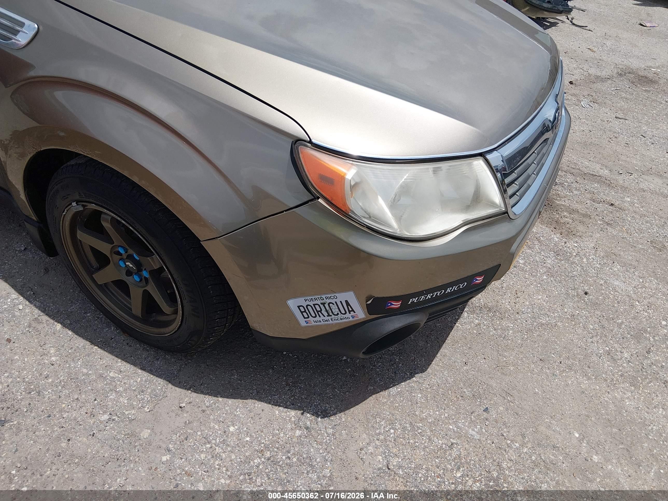 2009 Subaru Forester 2.5x Champagne vin: JF2SH61639G792089