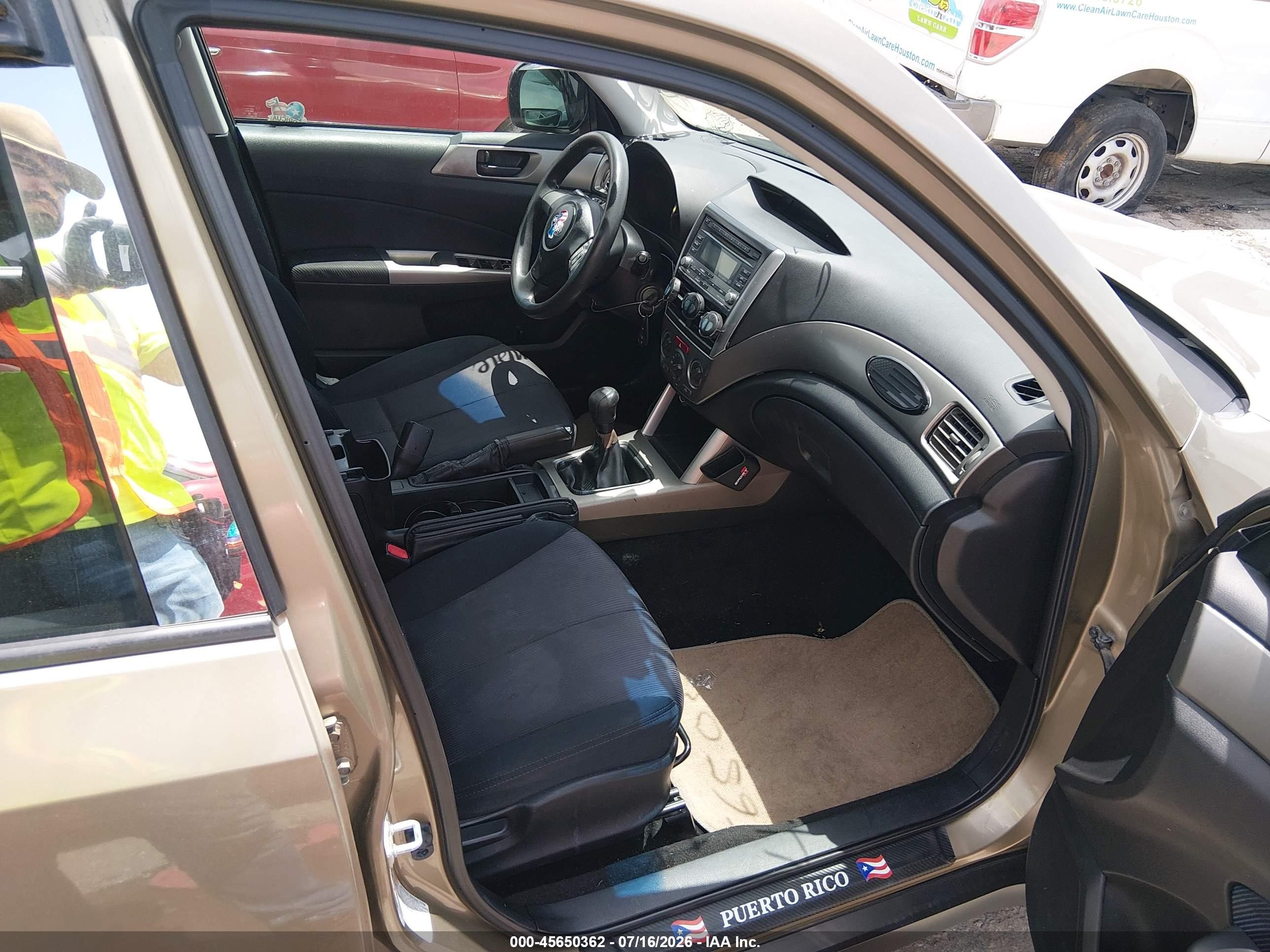 2009 Subaru Forester 2.5x Champagne vin: JF2SH61639G792089