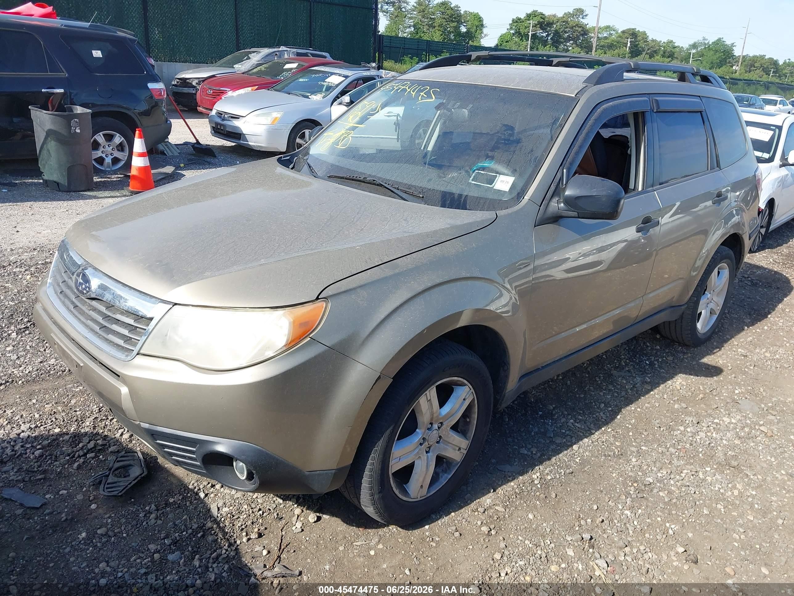 2009 Subaru Forester 2.5x Gold vin: JF2SH61639H722876