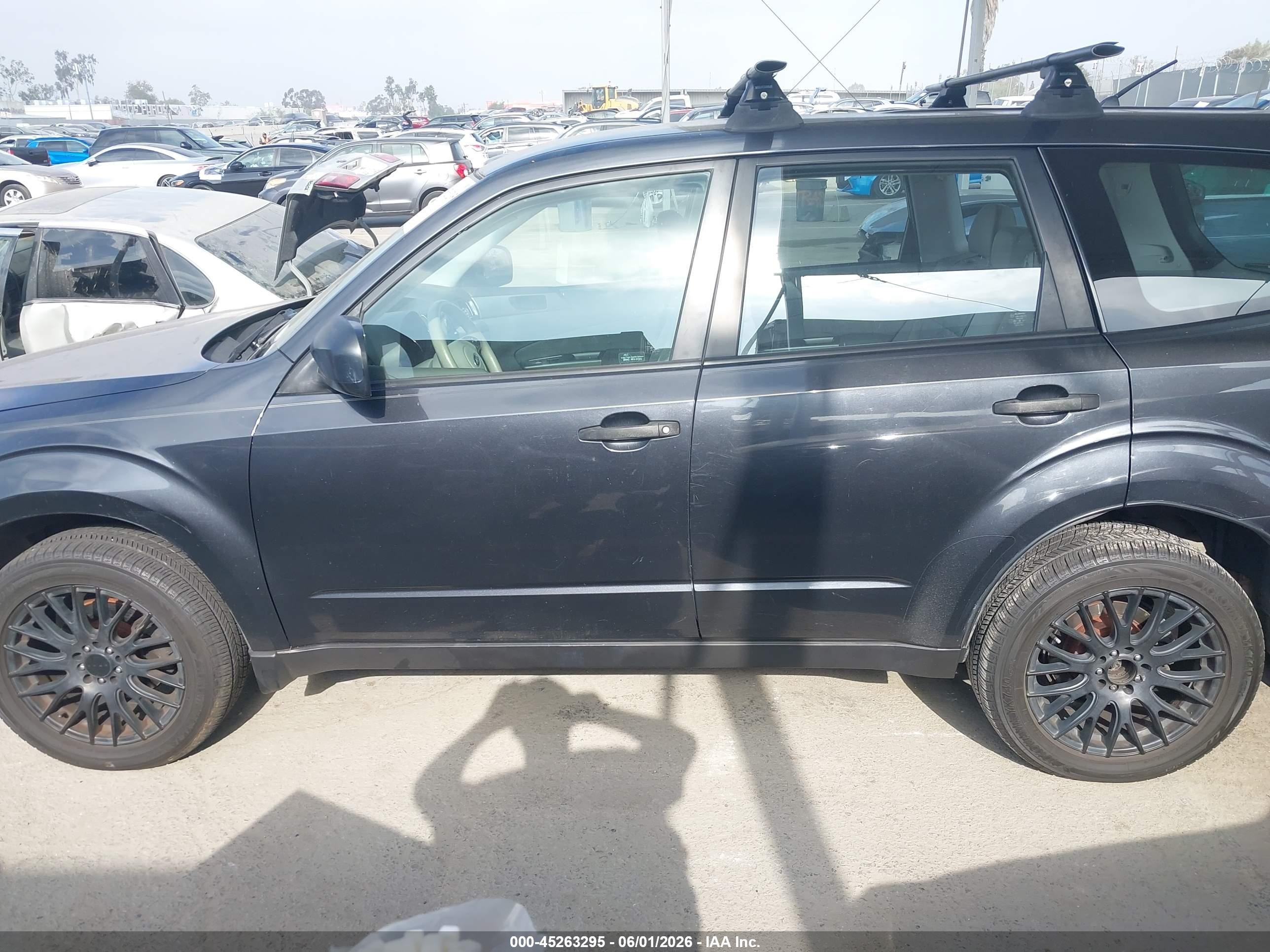 2009 Subaru Forester 2.5x Gray vin: JF2SH61639H773469