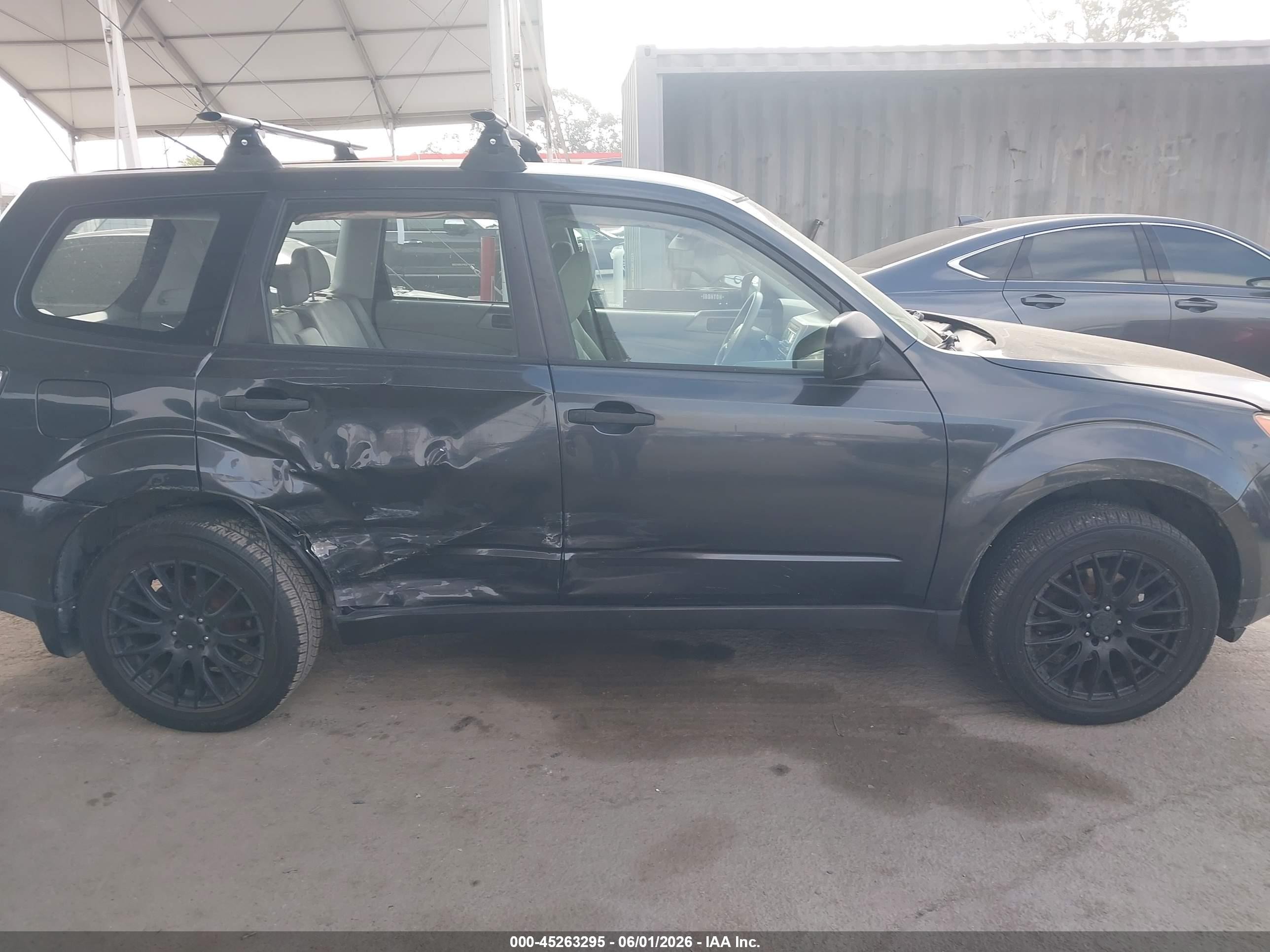 2009 Subaru Forester 2.5x Gray vin: JF2SH61639H773469