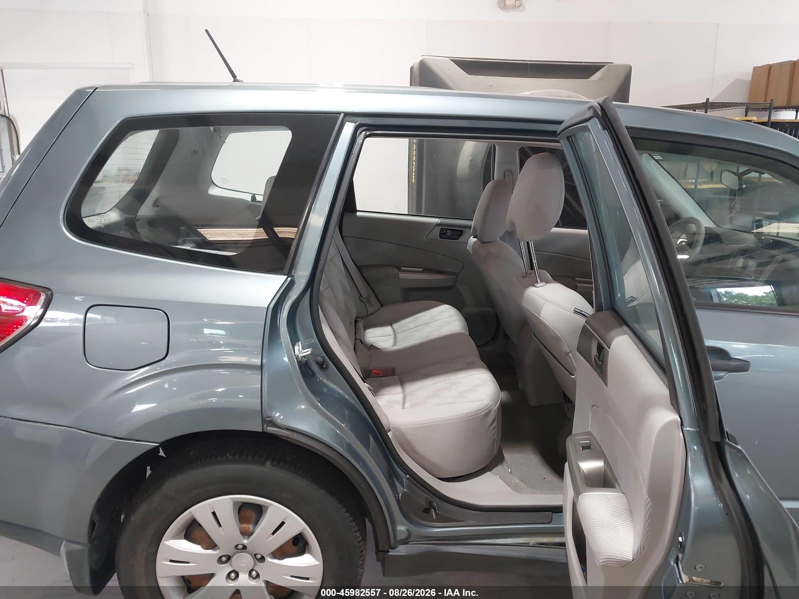 2009 Subaru Forester 2.5x Green vin: JF2SH61649H727505