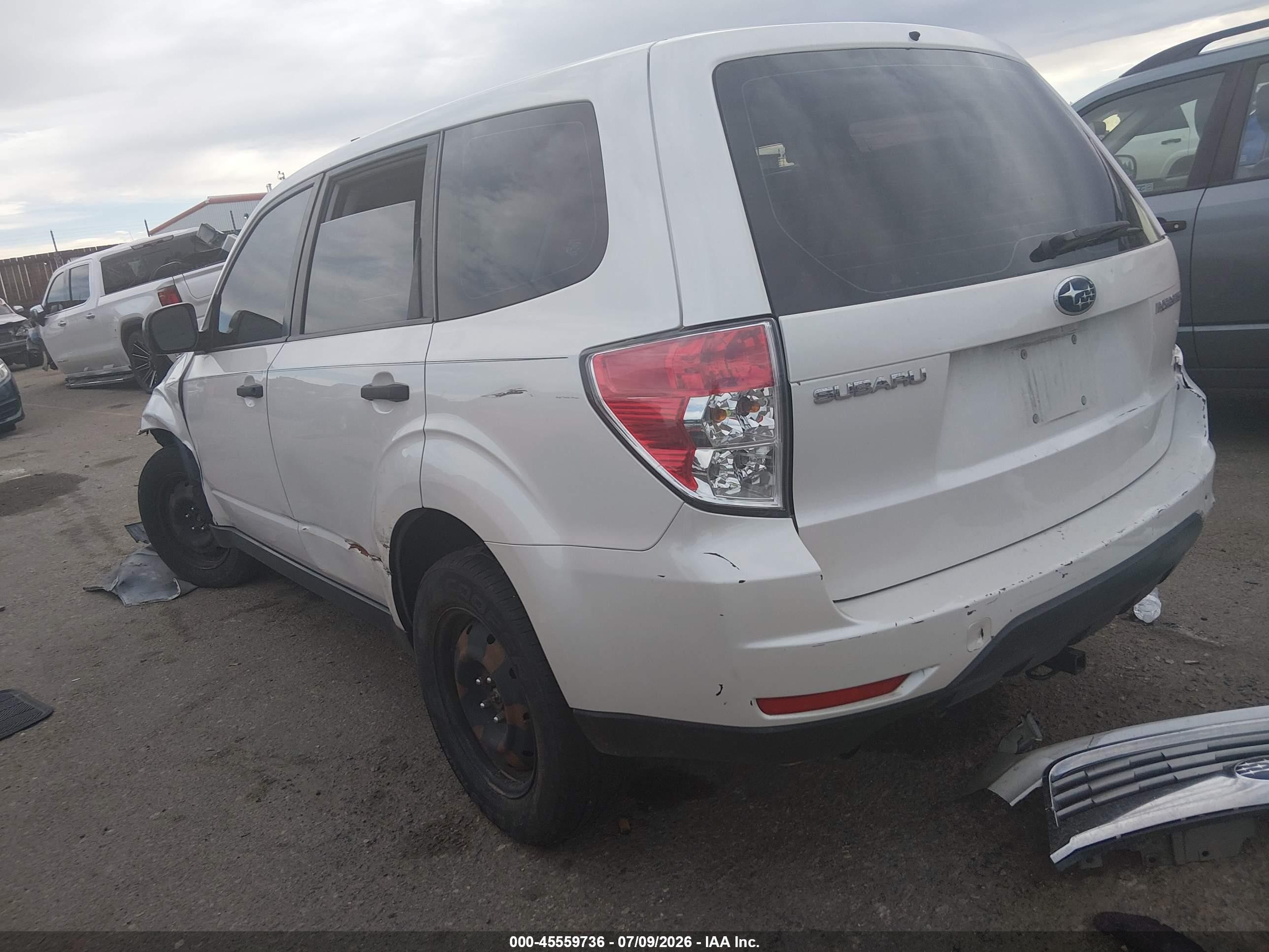 2009 Subaru Forester 2.5x White vin: JF2SH61649H796758