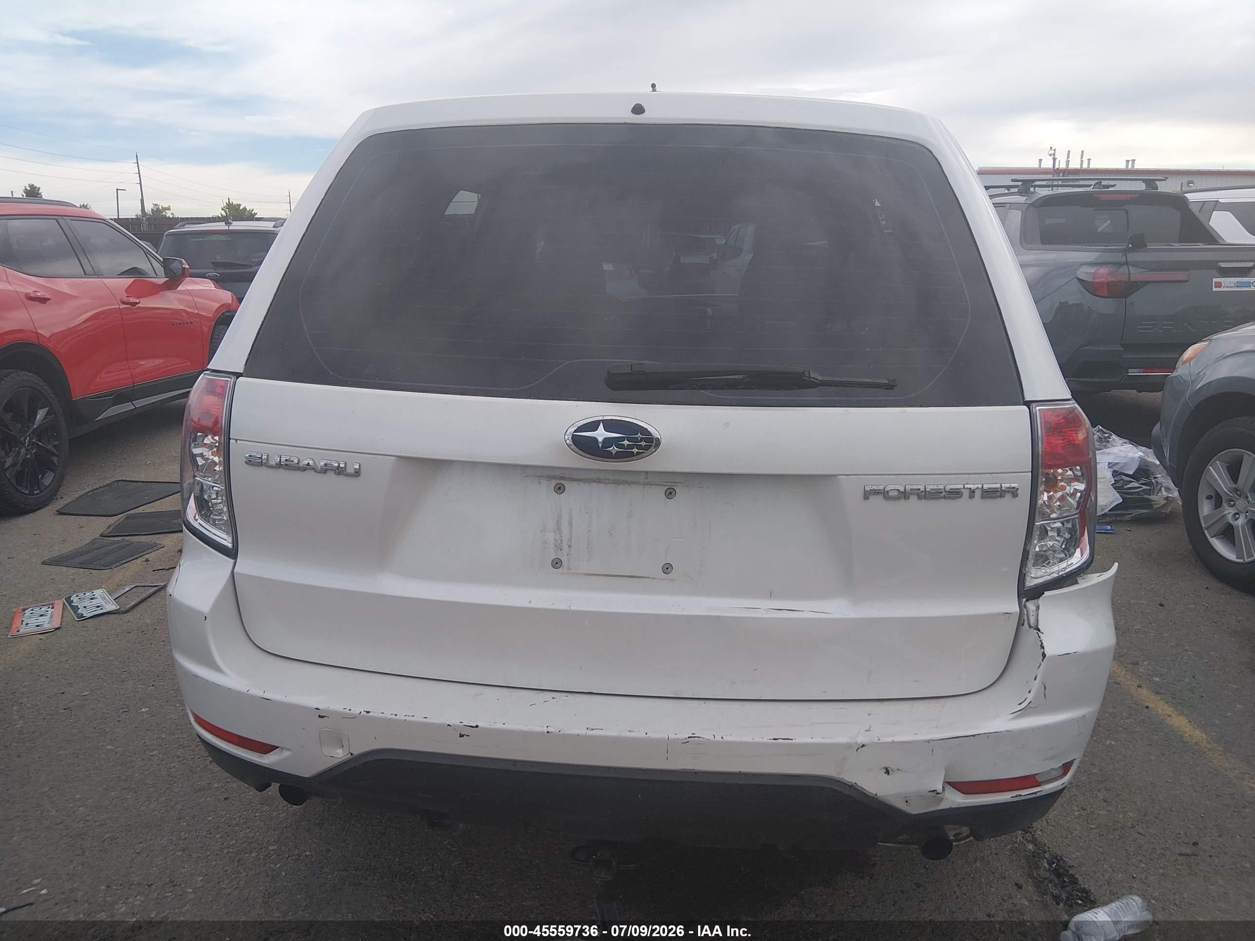 2009 Subaru Forester 2.5x White vin: JF2SH61649H796758