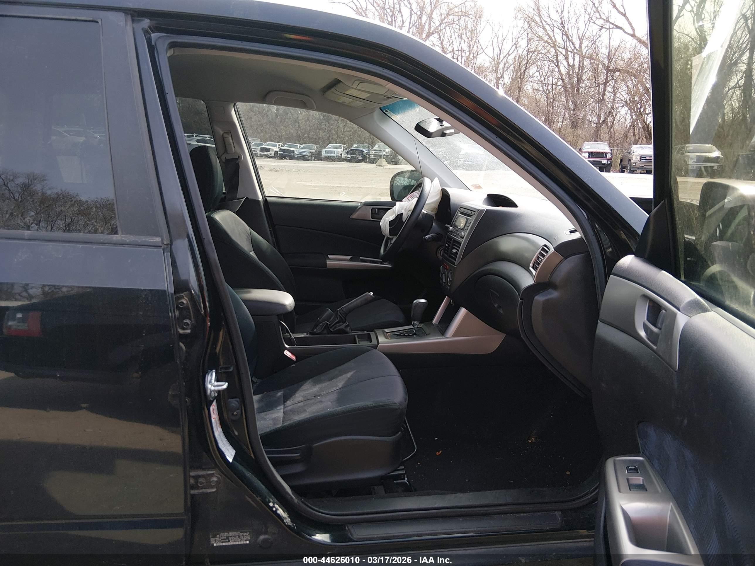 2009 Subaru Forester 2.5x Black vin: JF2SH61659H741008