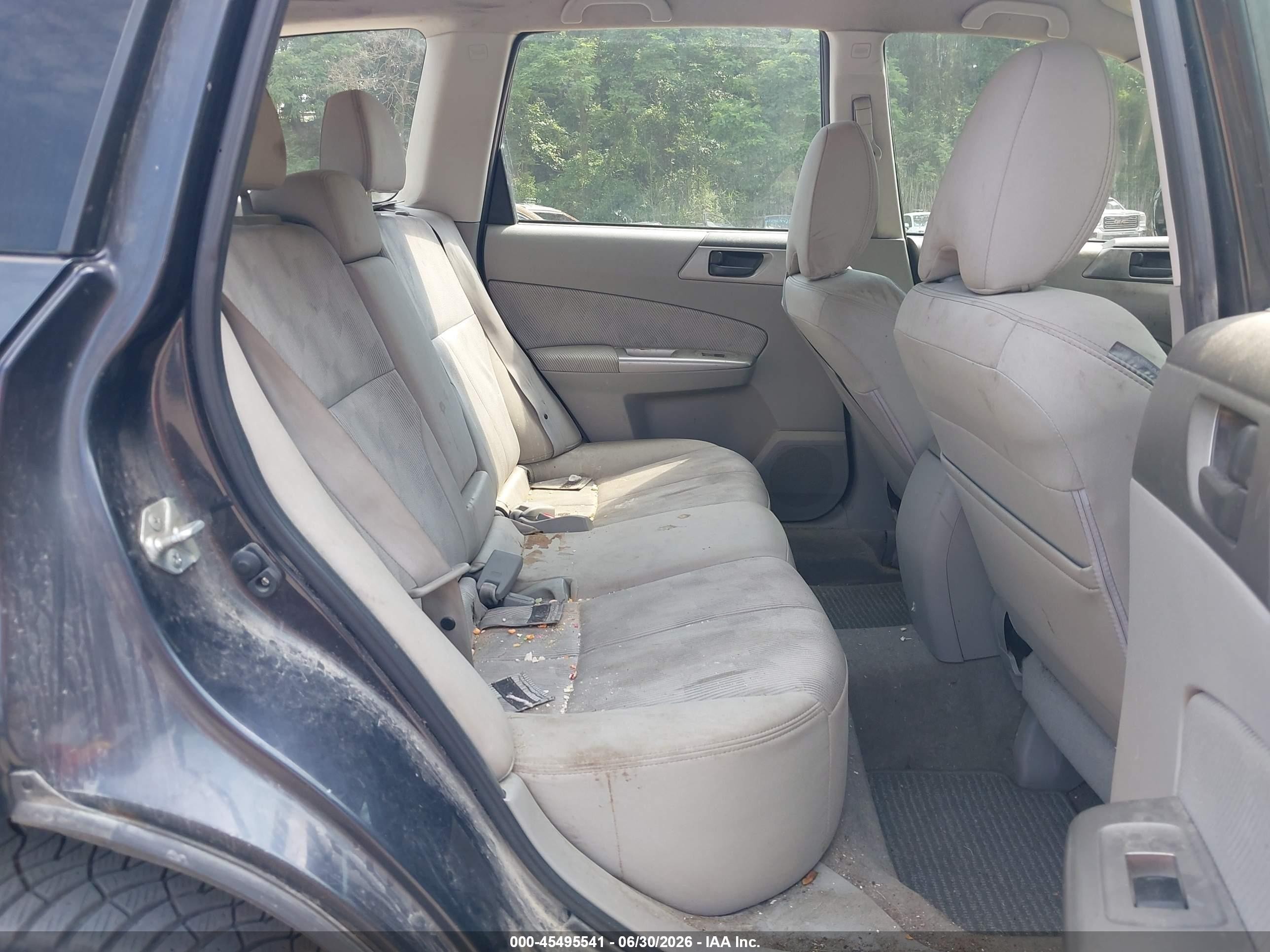 2009 Subaru Forester 2.5x Black vin: JF2SH61659H762554