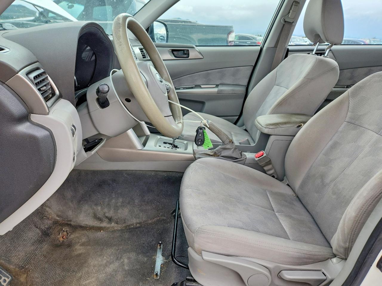 2009 Subaru Forester 2.5x White vin: JF2SH61659H778169