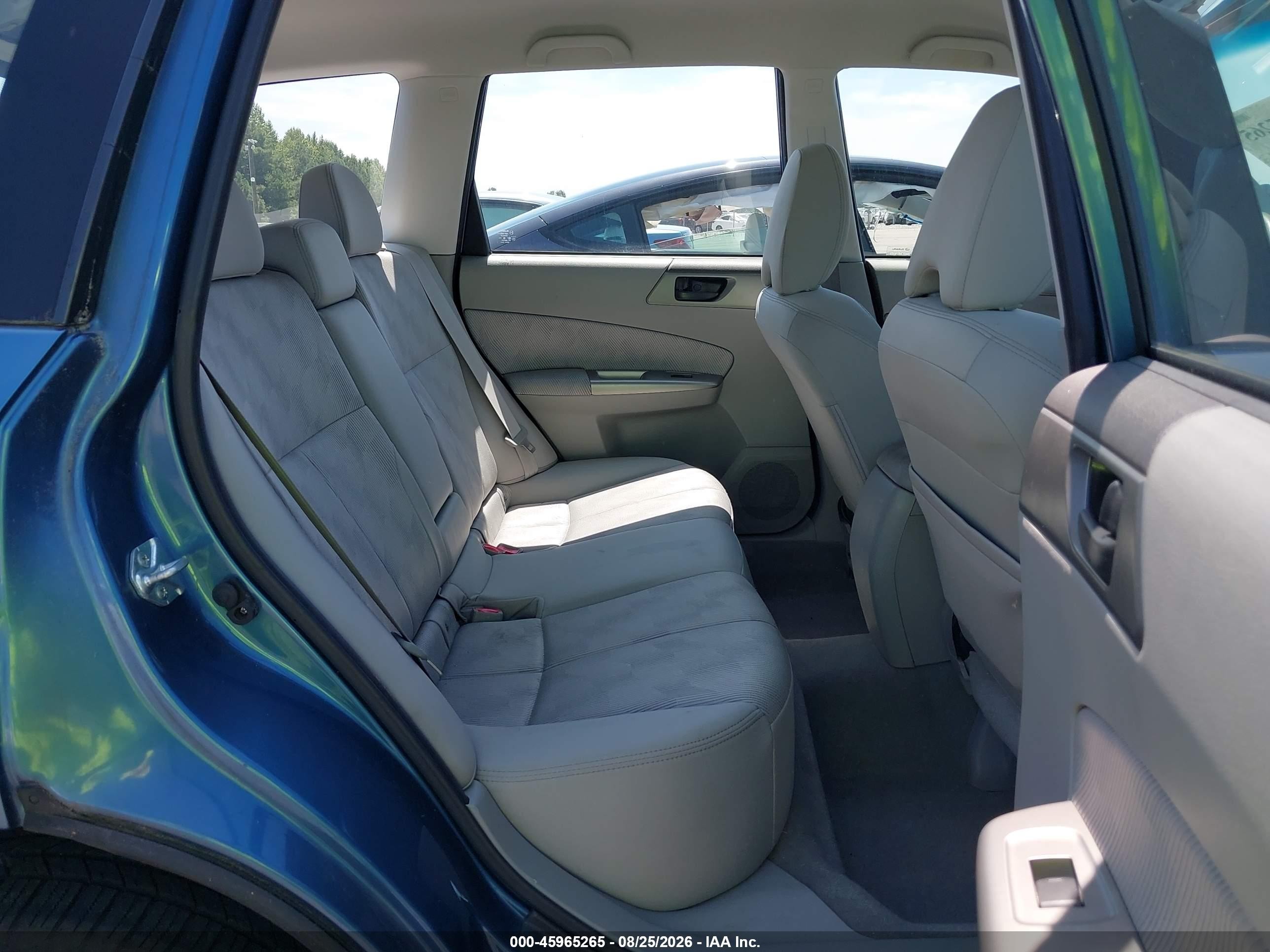 2009 Subaru Forester 2.5x Blue vin: JF2SH61659H791861
