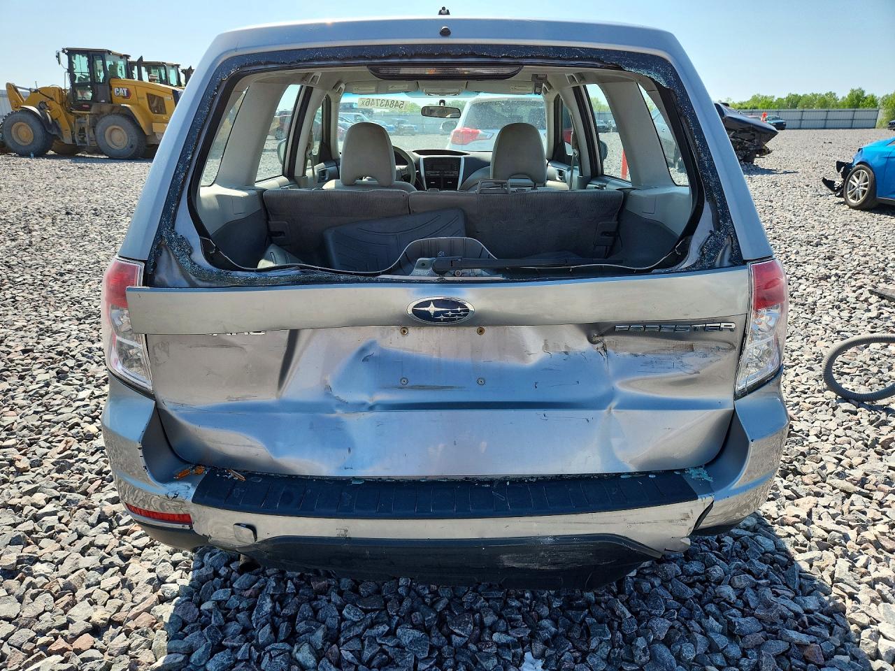 2009 Subaru Forester 2.5x Silver vin: JF2SH61669G722800