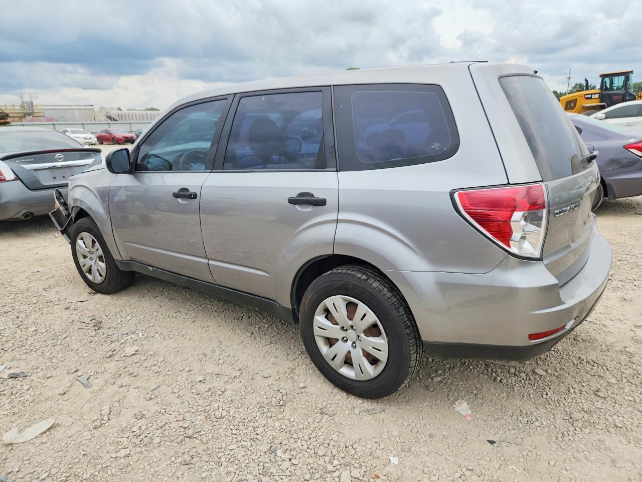 2009 Subaru Forester 2.5x Silver vin: JF2SH61669H726033