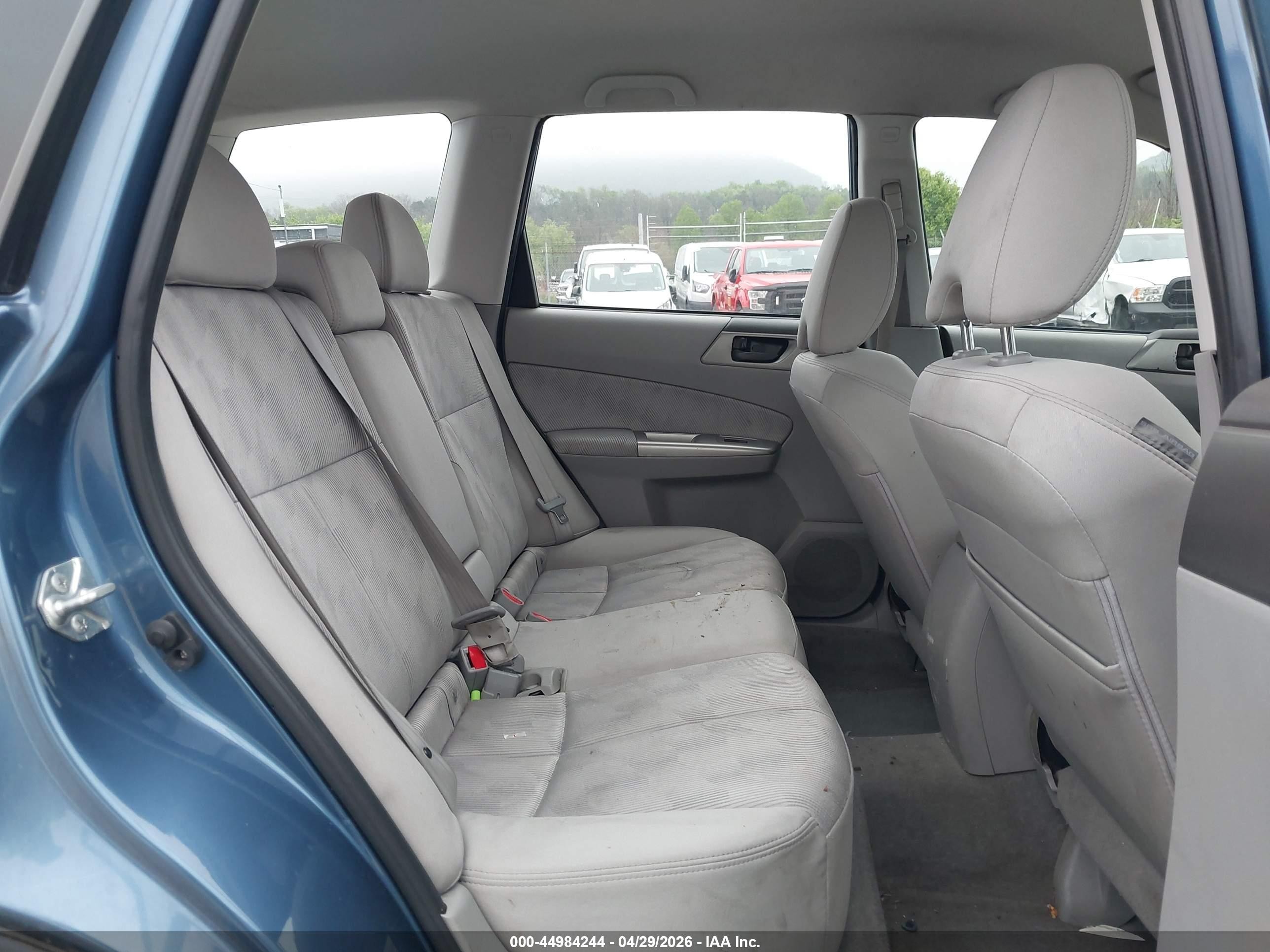 2009 Subaru Forester 2.5x Blue vin: JF2SH61679H729667