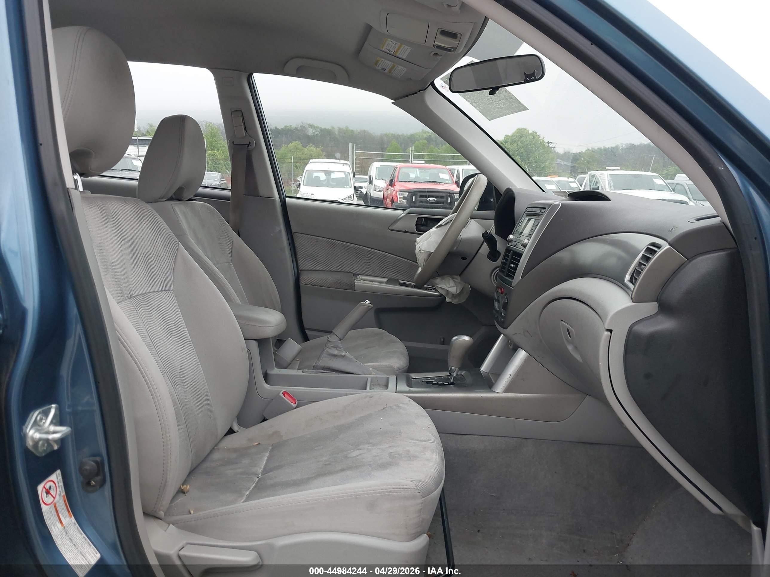 2009 Subaru Forester 2.5x Blue vin: JF2SH61679H729667