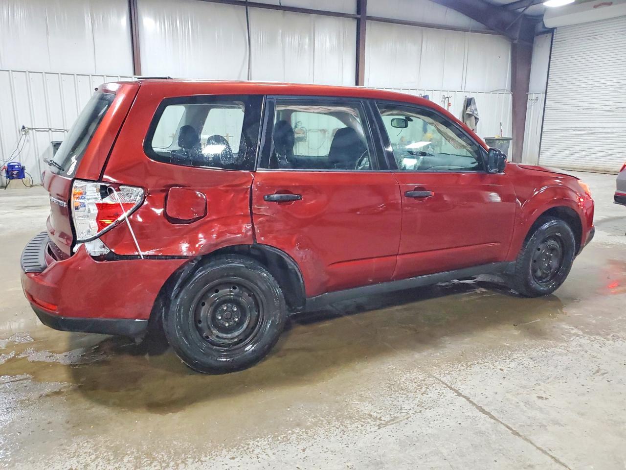 2009 Subaru Forester 2.5x Red vin: JF2SH61679H795314