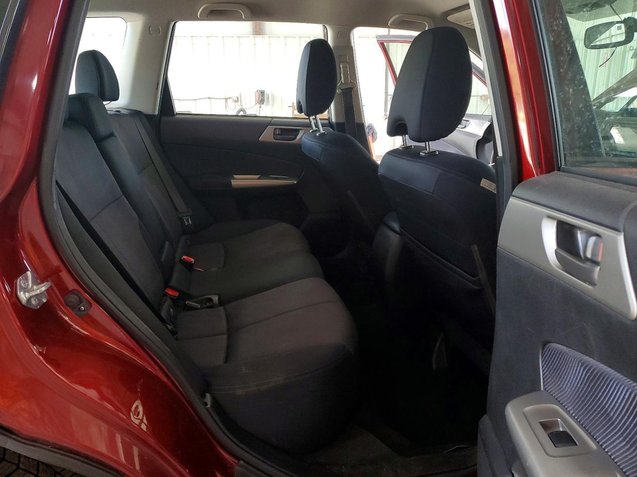 2009 Subaru Forester 2.5x Red vin: JF2SH61679H795314