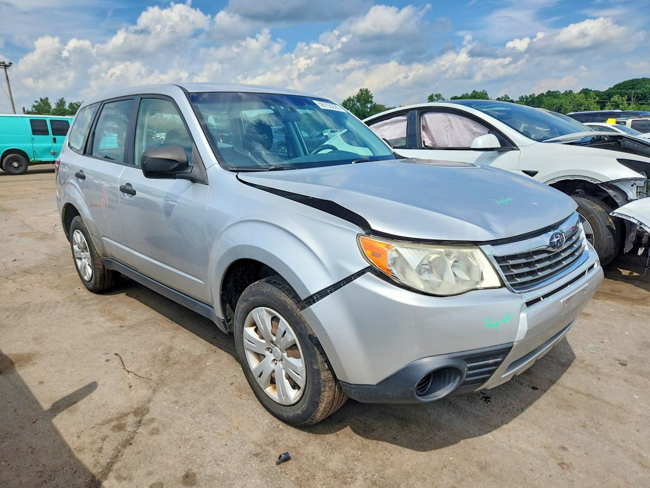 2009 Subaru Forester 2.5x White vin: JF2SH61689H791322