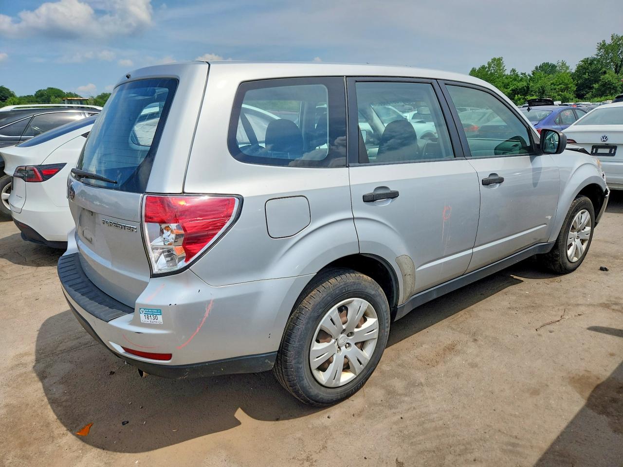 2009 Subaru Forester 2.5x White vin: JF2SH61689H791322