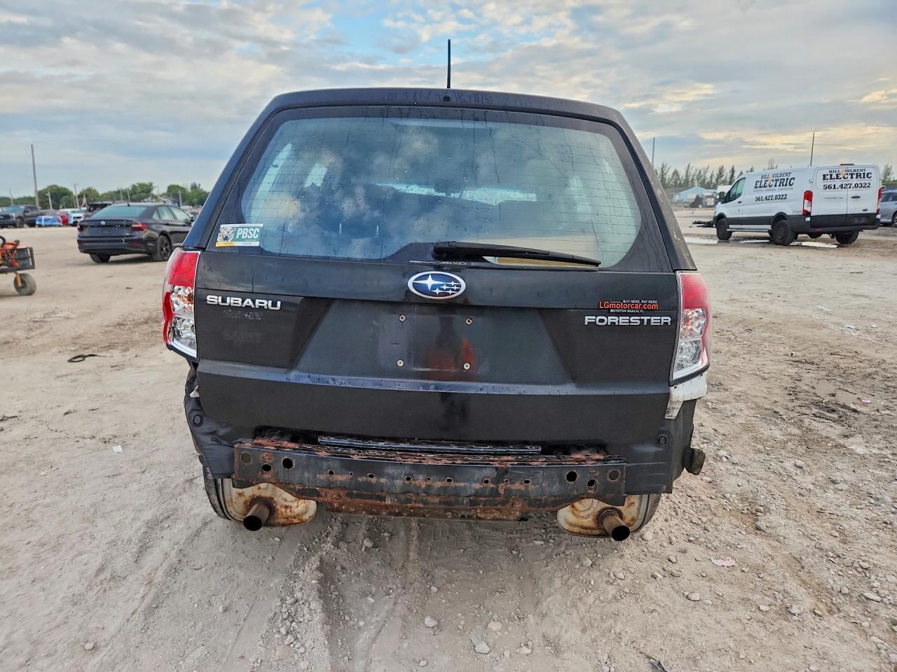 2009 Subaru Forester 2.5x Black vin: JF2SH61689H792518