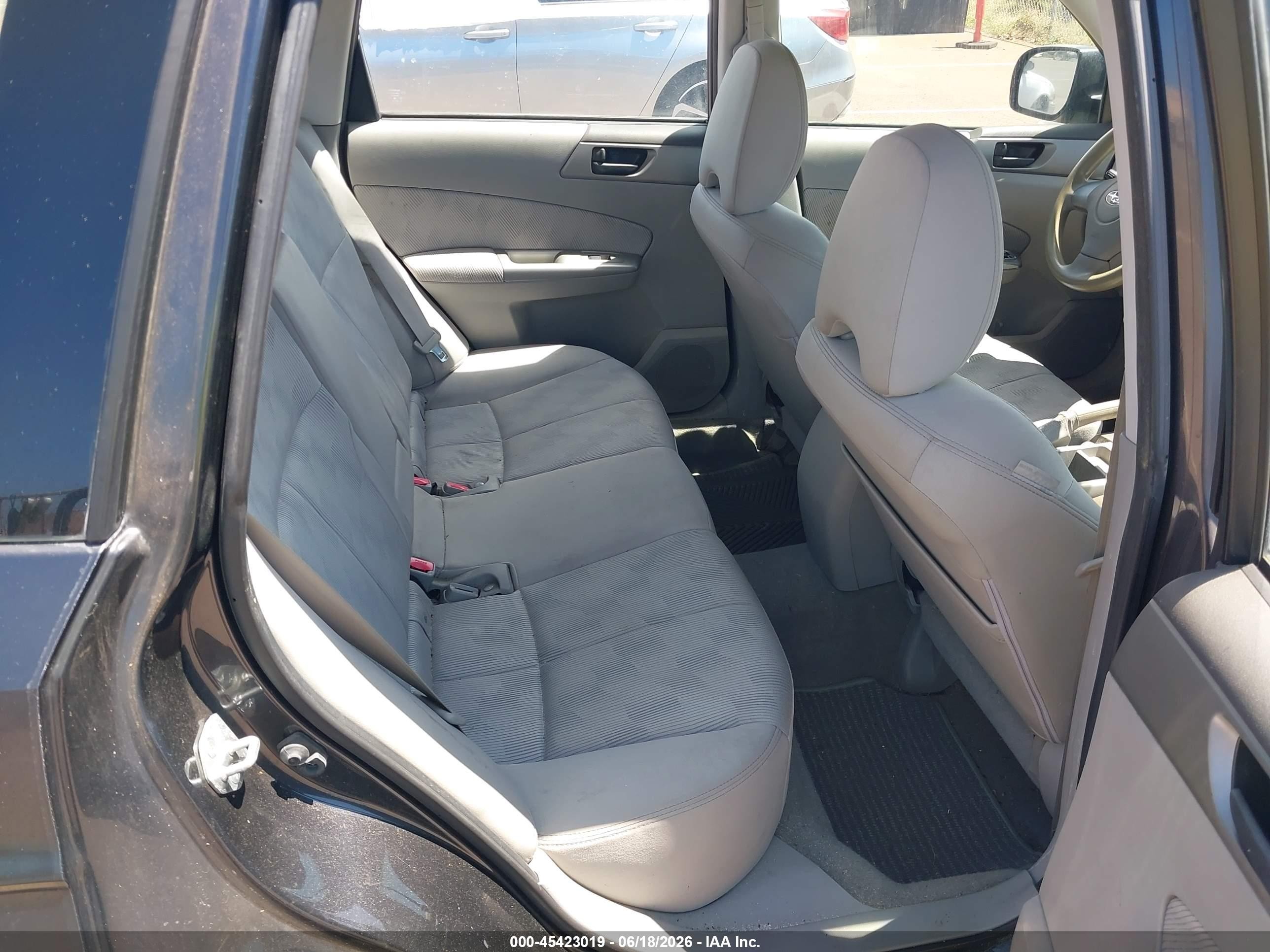 2009 Subaru Forester 2.5x Blue vin: JF2SH616X9H700406