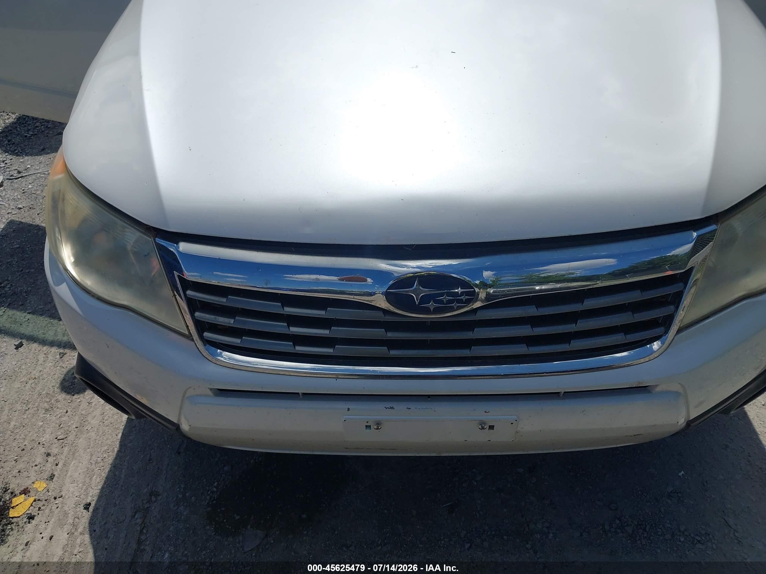 2009 Subaru Forester 2.5x White vin: JF2SH616X9H760847