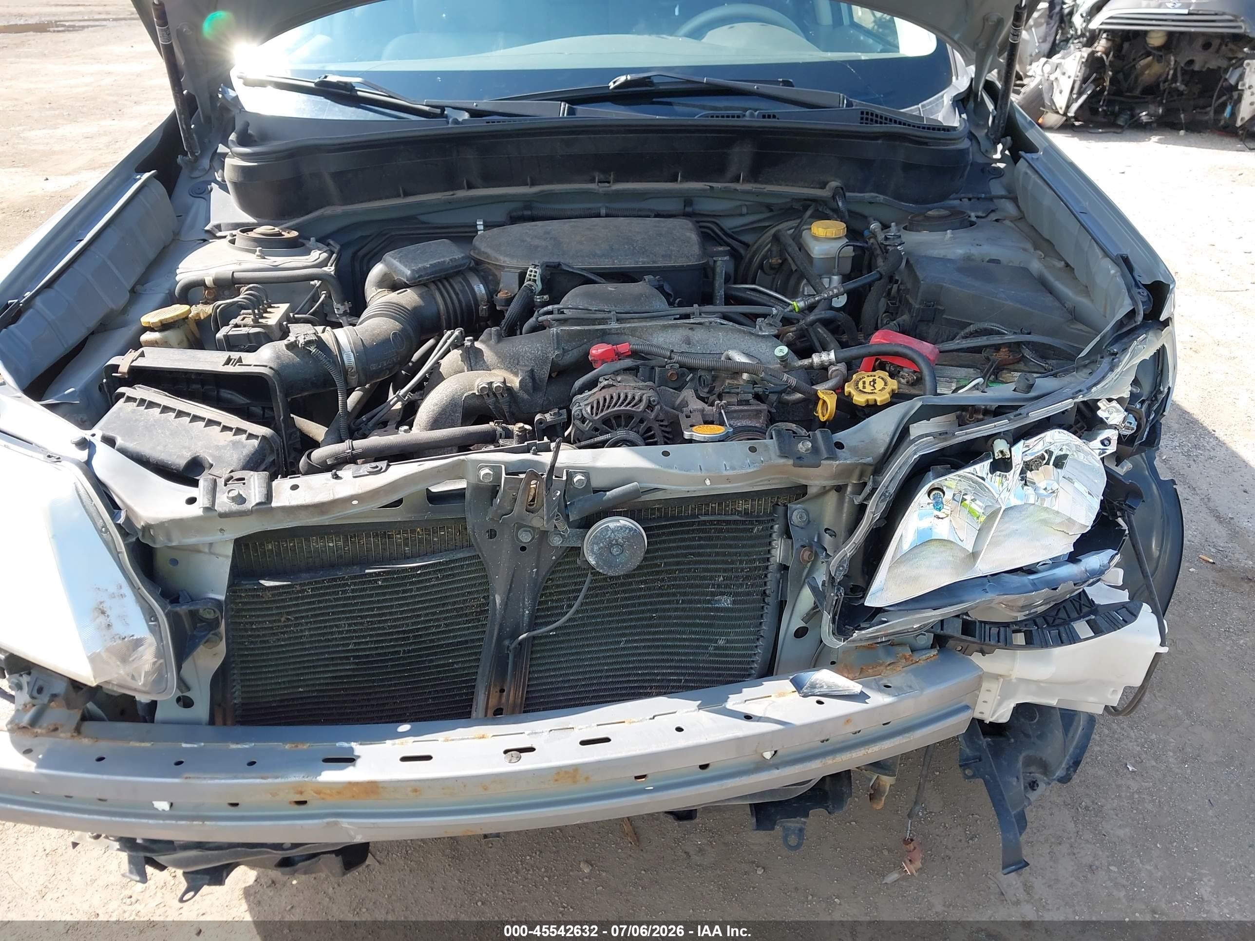 2009 Subaru Forester 2.5x Silver vin: JF2SH63609H711492