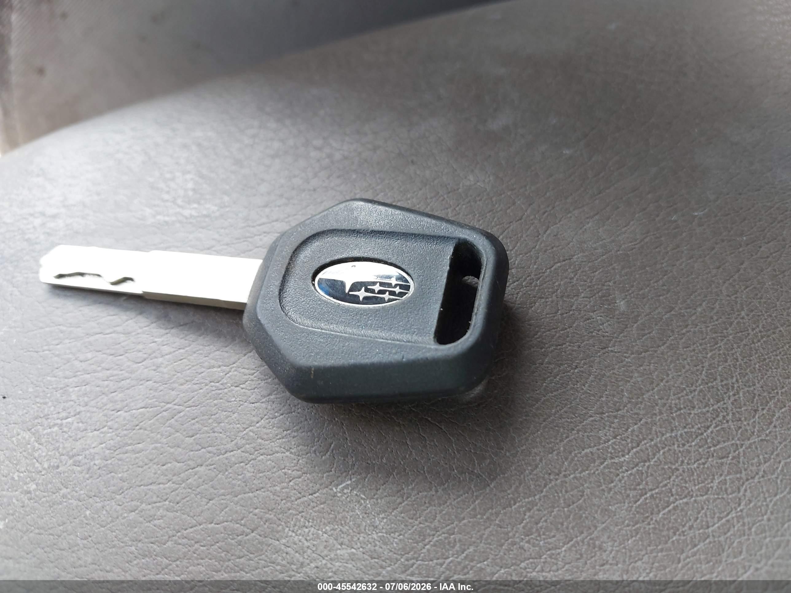 2009 Subaru Forester 2.5x Silver vin: JF2SH63609H711492