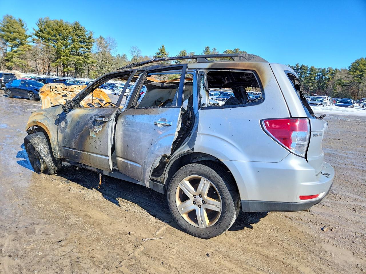 2009 Subaru Forester 2.5x Premium Silver vin: JF2SH63609H754312