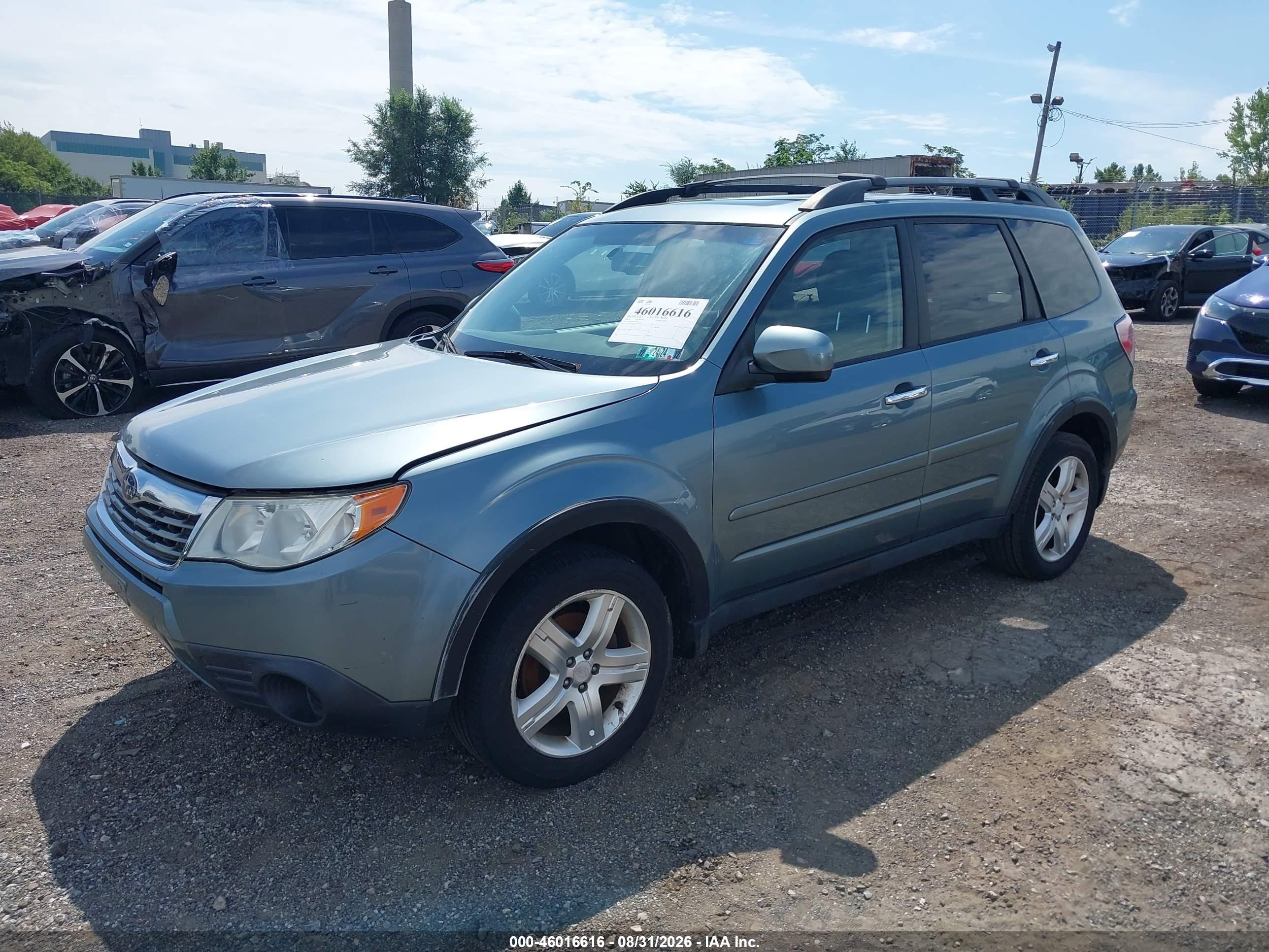 2009 Subaru Forester 2.5x Light Blue vin: JF2SH63609H755959