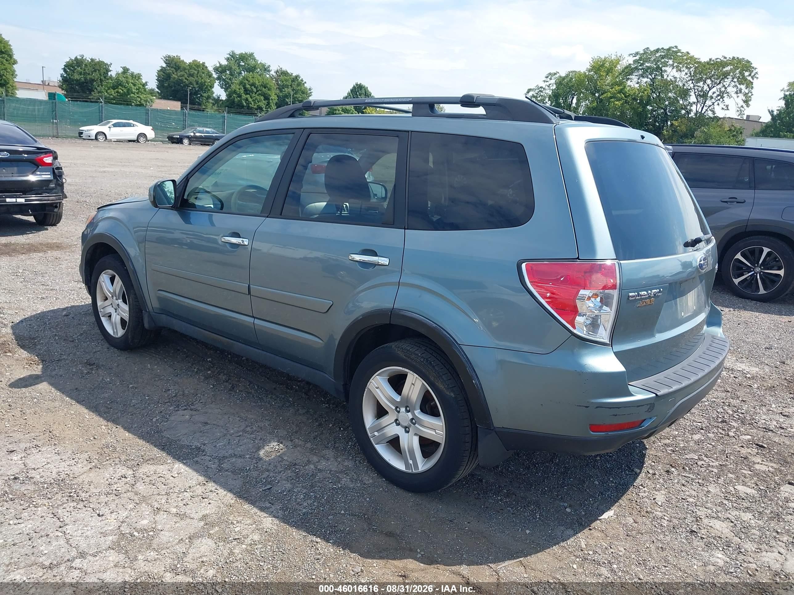 2009 Subaru Forester 2.5x Light Blue vin: JF2SH63609H755959