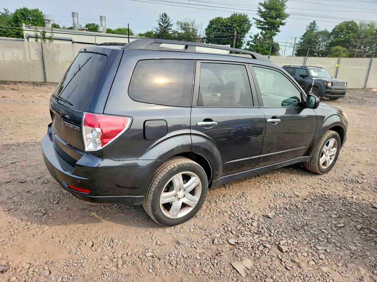 2009 Subaru Forester 2.5x Premium Black vin: JF2SH63609H780313