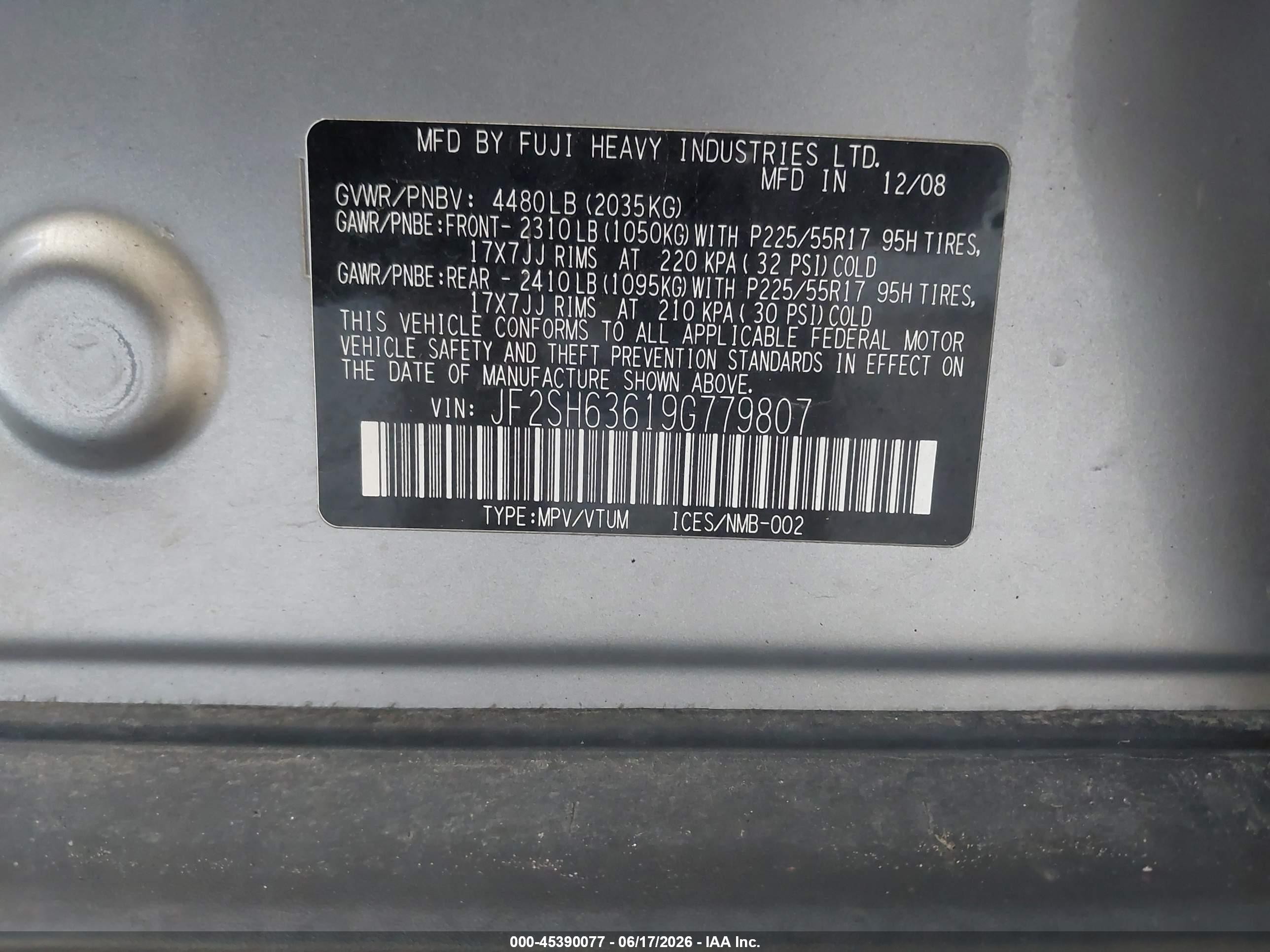 2009 Subaru Forester 2.5x Silver vin: JF2SH63619G779807