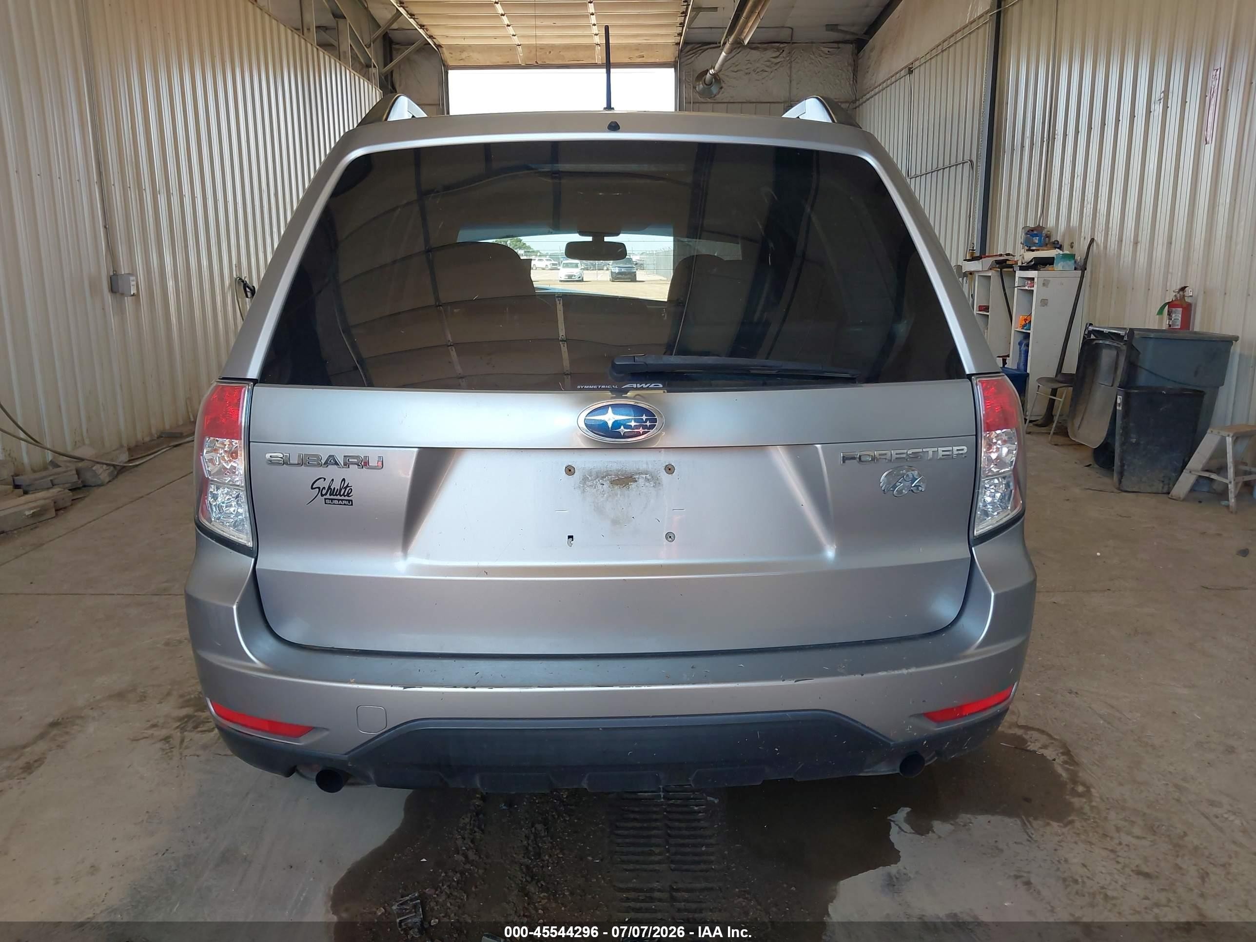 2009 Subaru Forester 2.5x Gray vin: JF2SH63619H714546